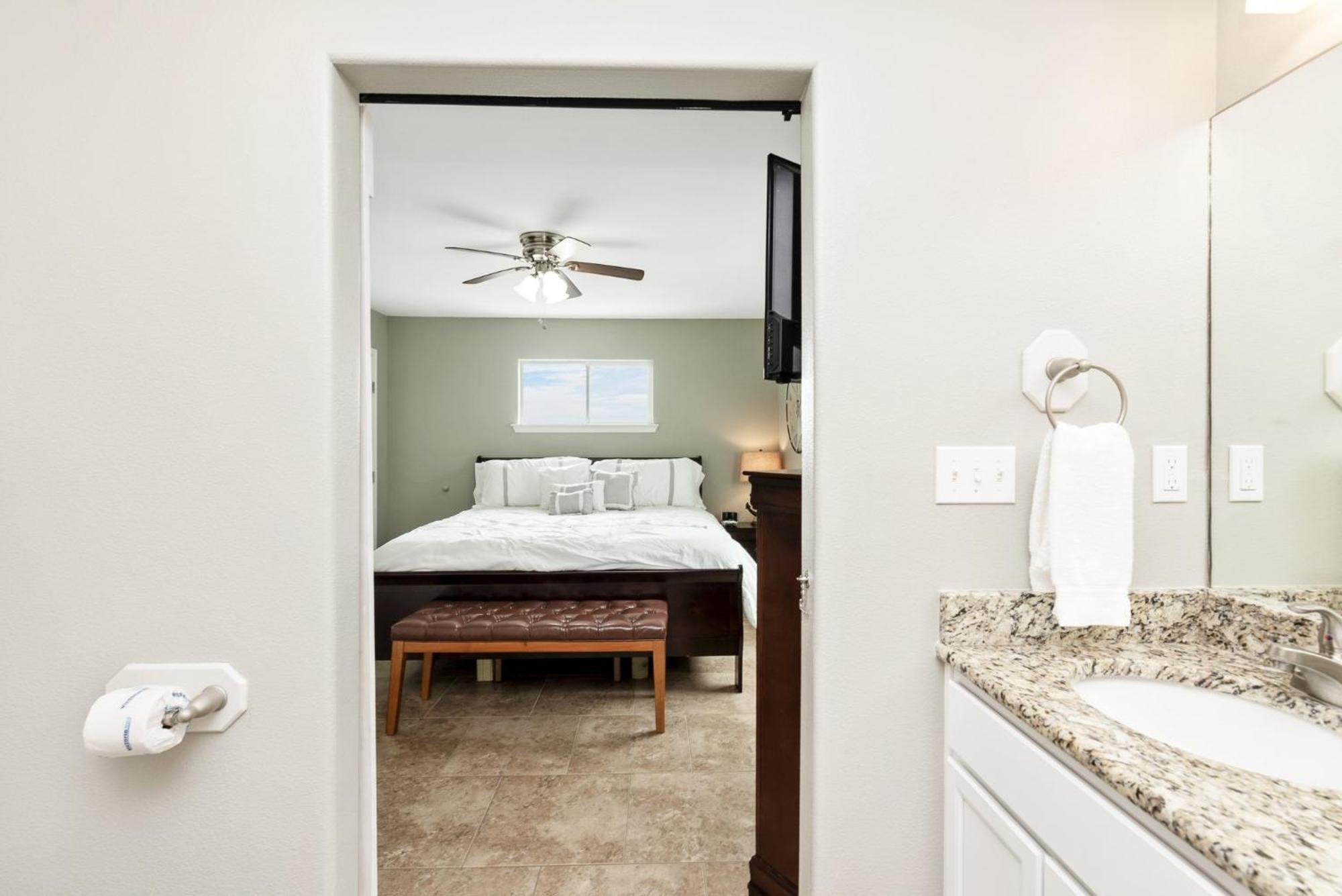 Latitude Adjustment - Private Pool Elevator