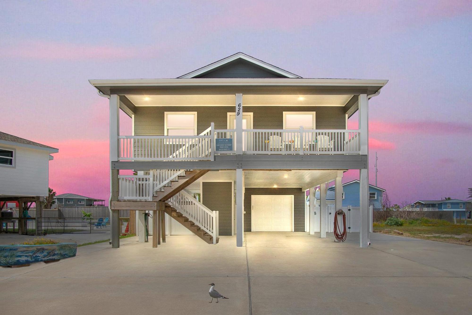 Latitude Adjustment - Private Pool Elevator Holiday home *