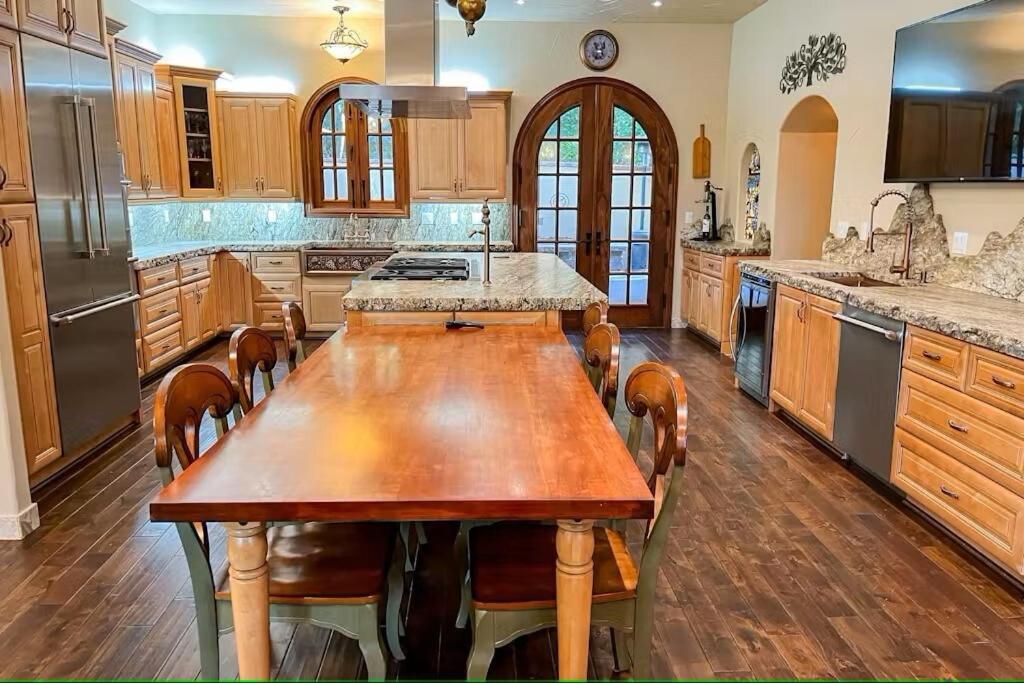 Luxury Mansion W Sauna Shower And Hot Tub Apartment Colorado Springs