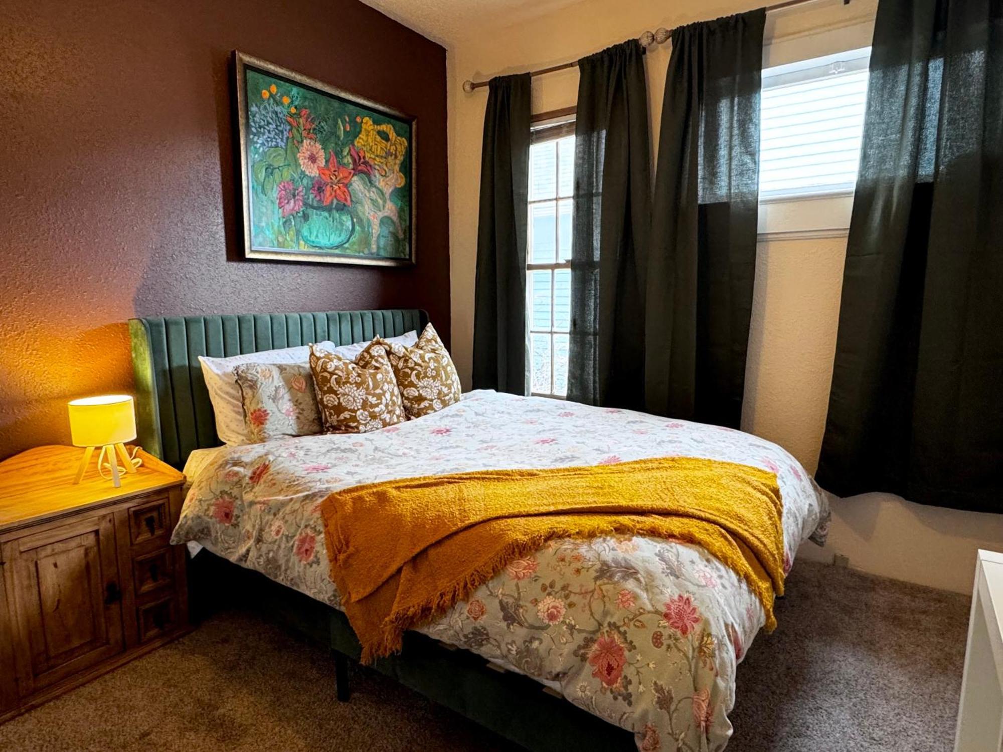 Apartment Spacious 2-bedroom Near Downtown *