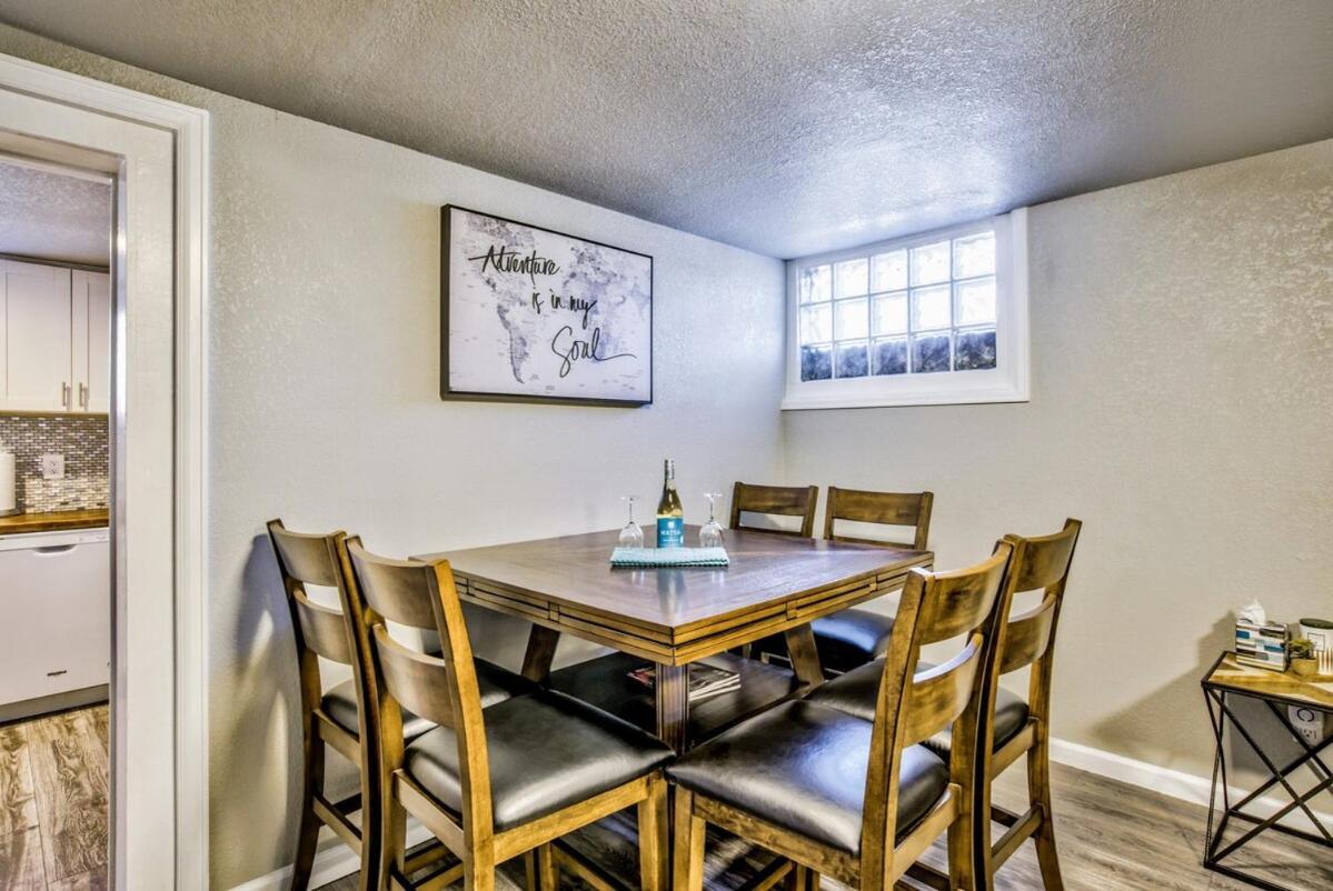 Olympic Flat Downtown W Hot Tub Bbq & Fire Pit Apartment