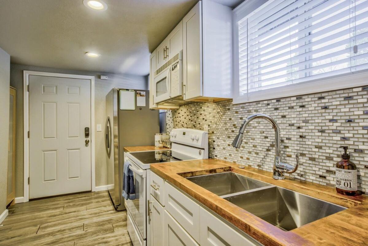 Apartment Olympic Flat Downtown W Hot Tub Bbq & Fire Pit Colorado Springs