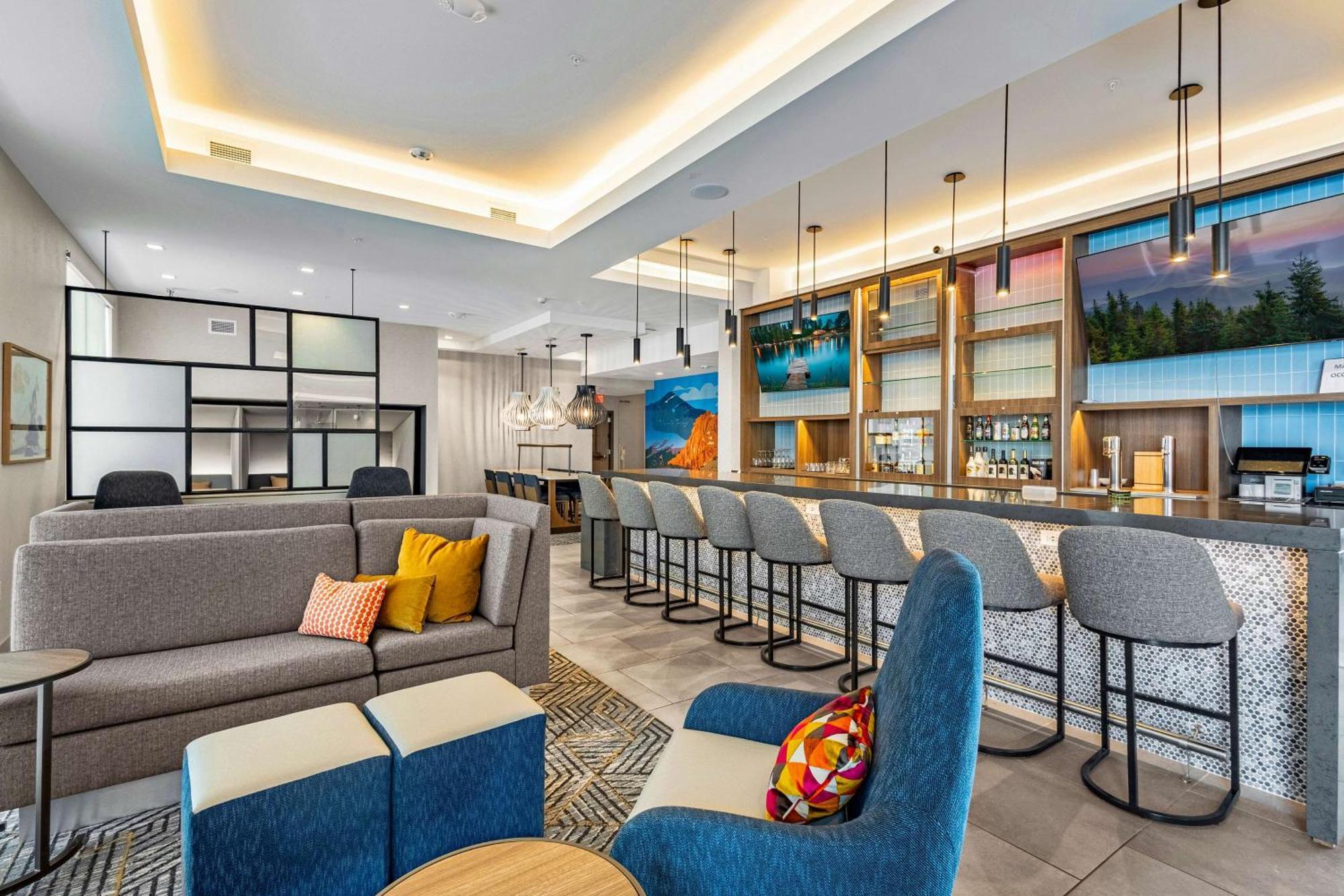 Hotel Tru By Hilton Airport