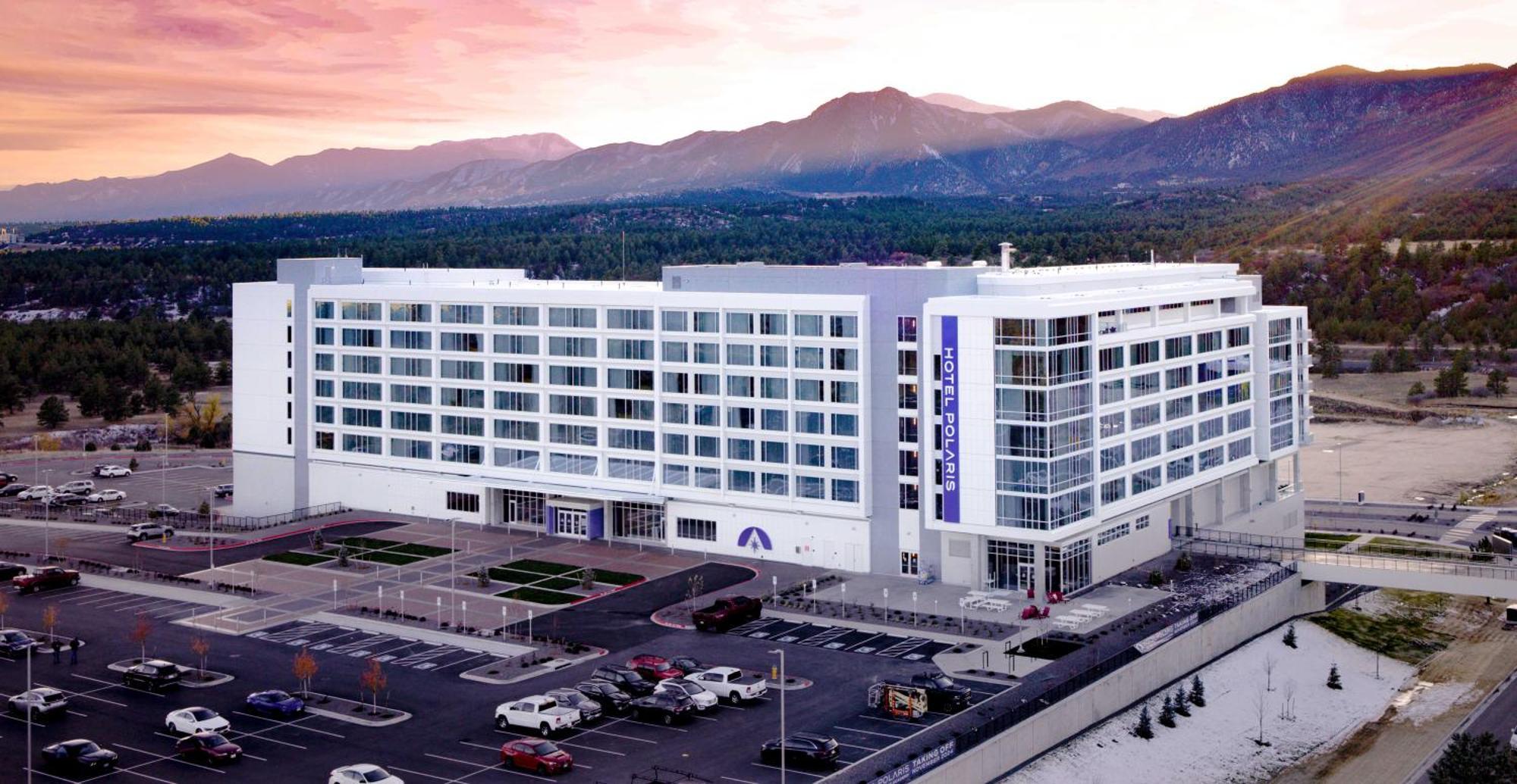 Polaris Hotel 4*