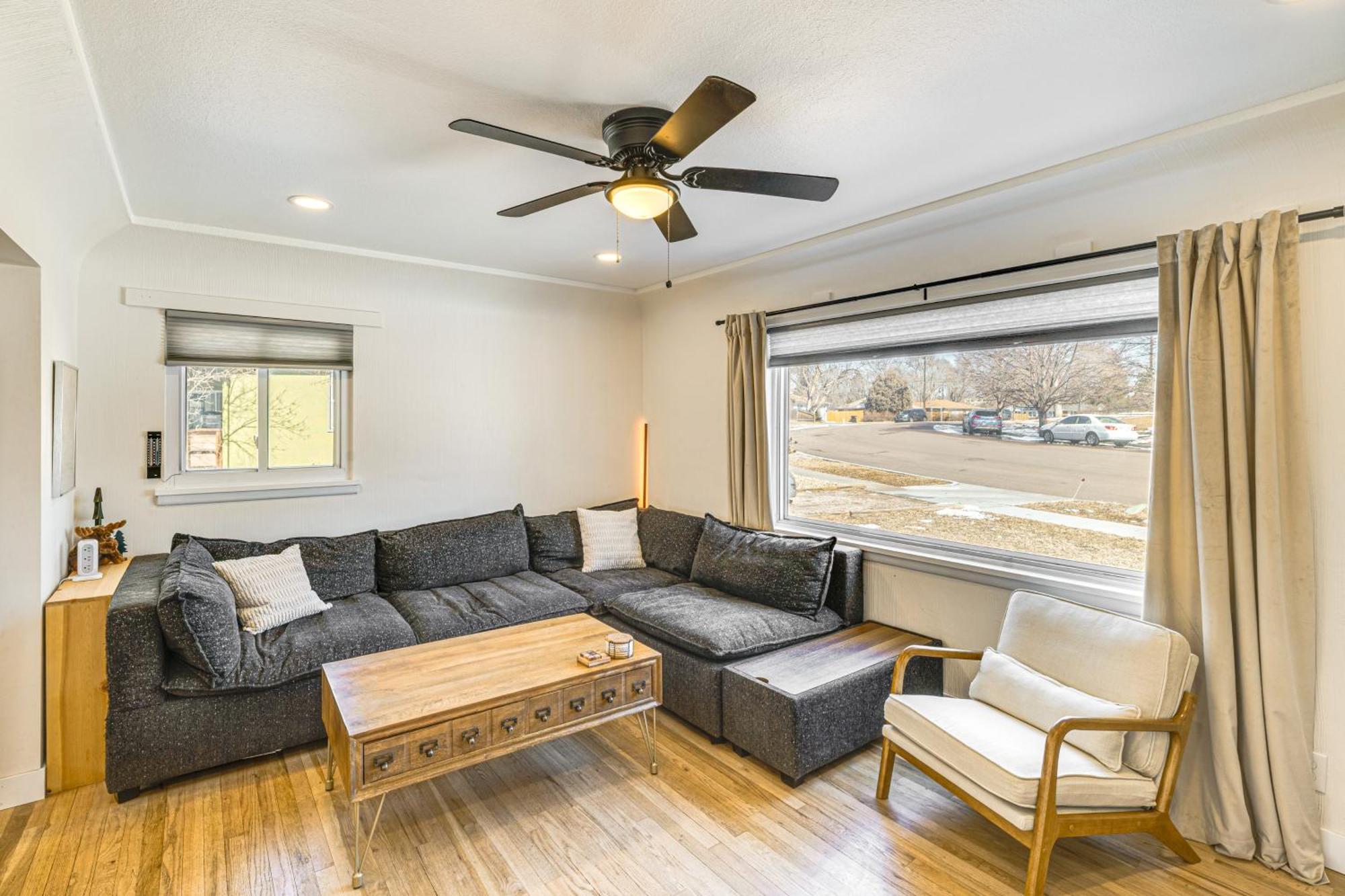 Holiday home 2 Mi To Downtown With Grill!