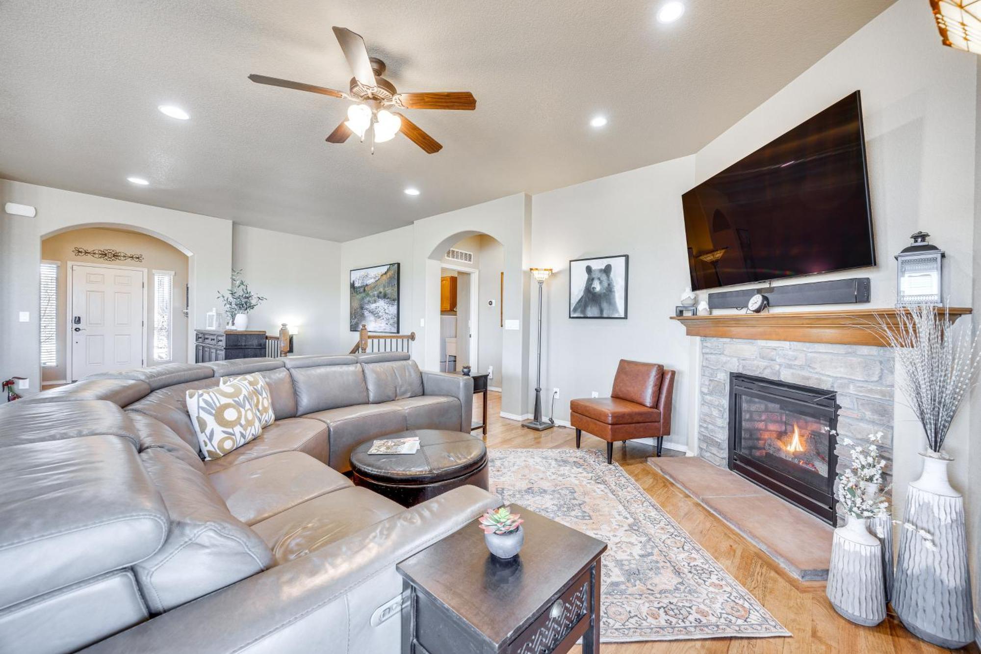 Mtn-view Paradise Near Usafa In Colorado Springs! *