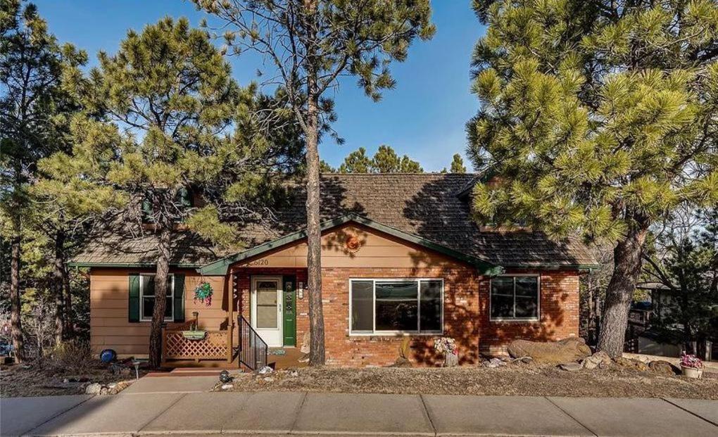 Cozy Getaway - Perfect Base For Exploring Apartment Colorado Springs
