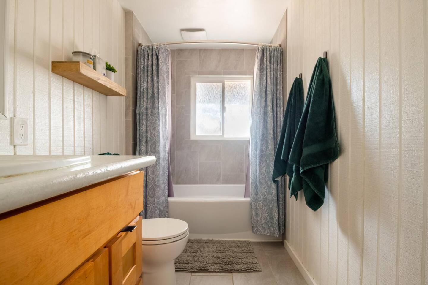 Cozy Getaway - Perfect Base For Exploring Colorado Springs