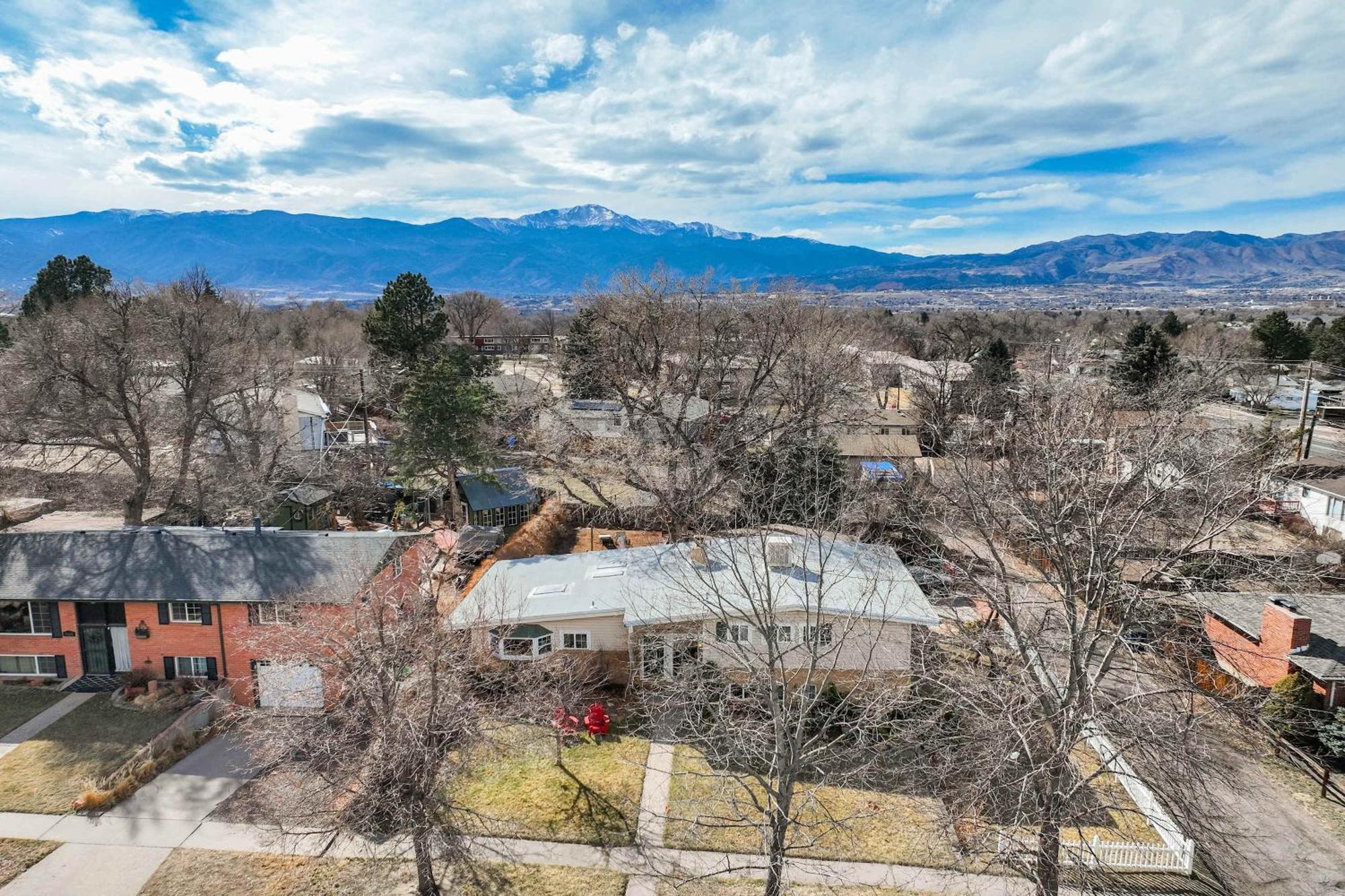 Holiday home 4bd Family Heart Of Cos Lrg Backyard And Gameroom