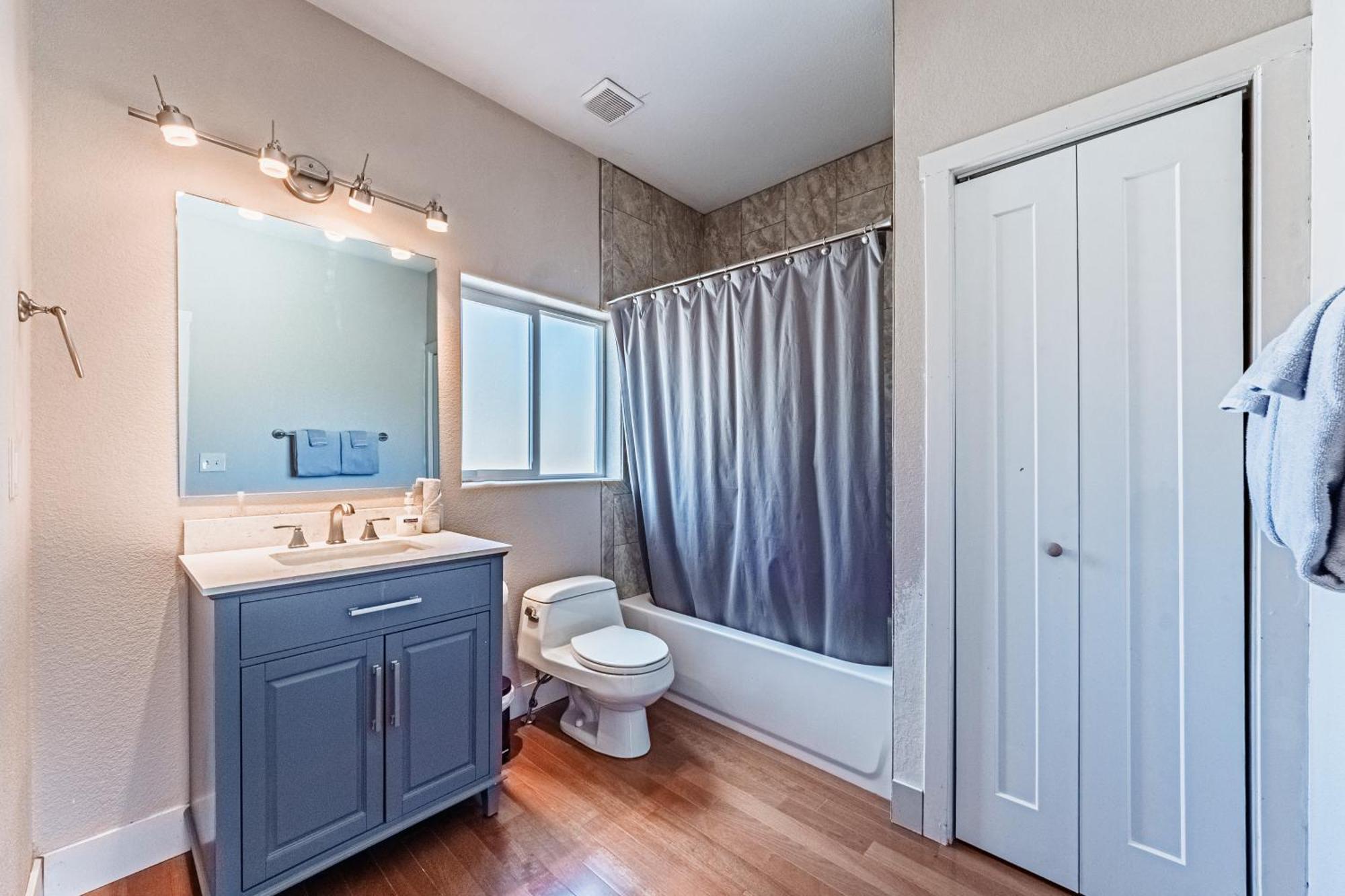 Huge Cozy With Many Bedrooms In Ivywild * Colorado Springs