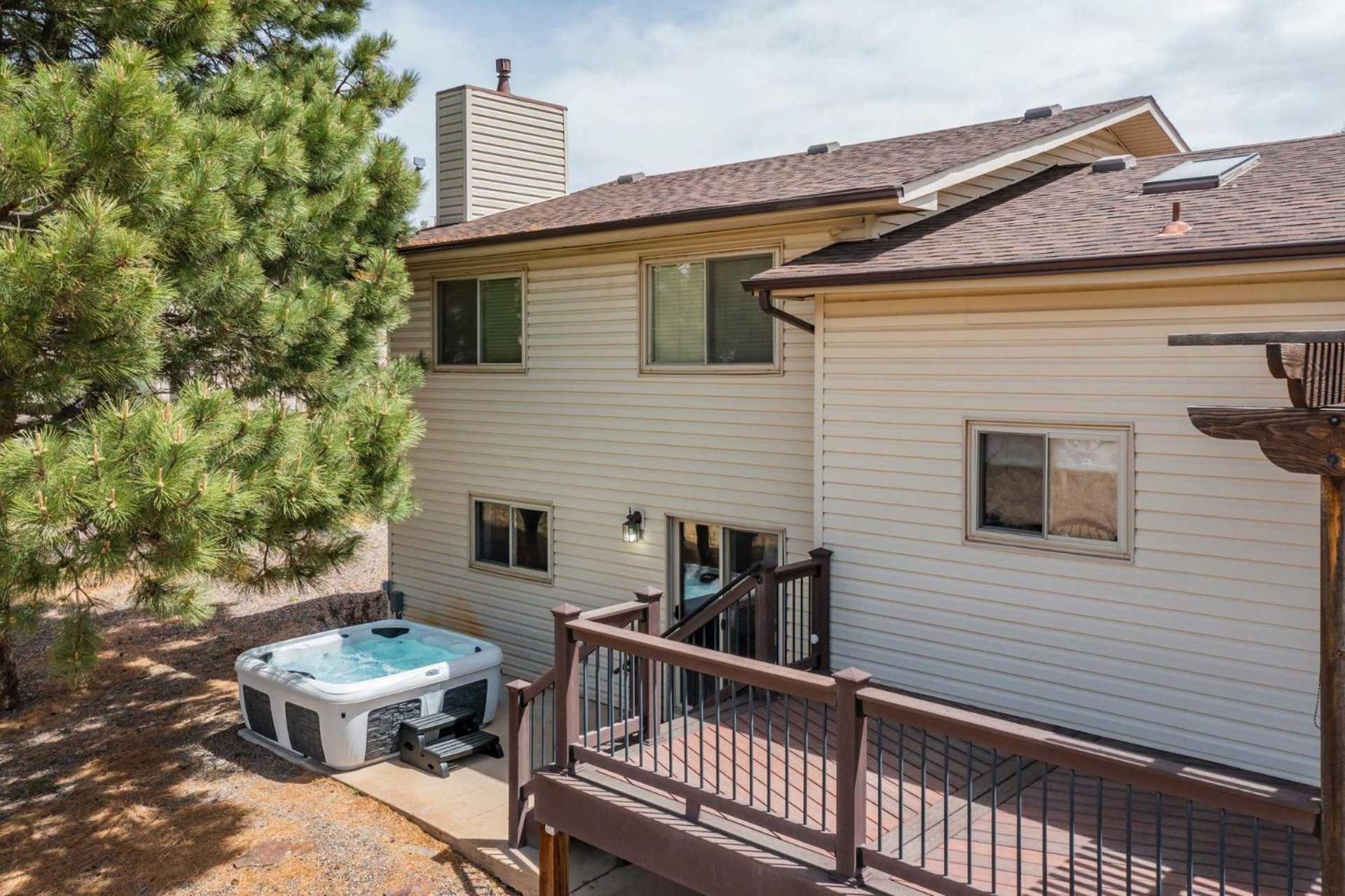 Foxwood Acres Family Hot Tub & Mountain Views Holiday home *