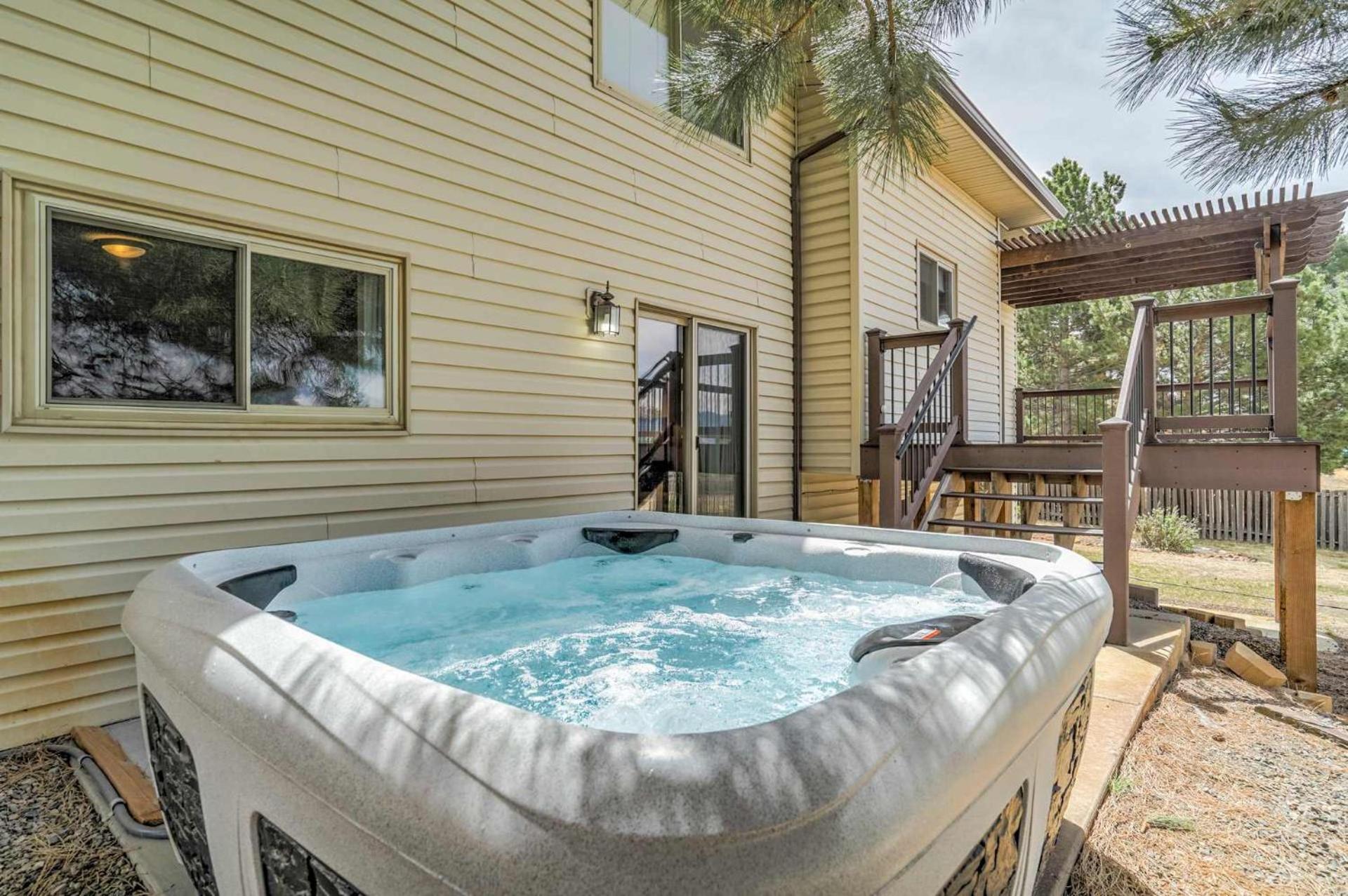 Foxwood Acres Family Hot Tub & Mountain Views