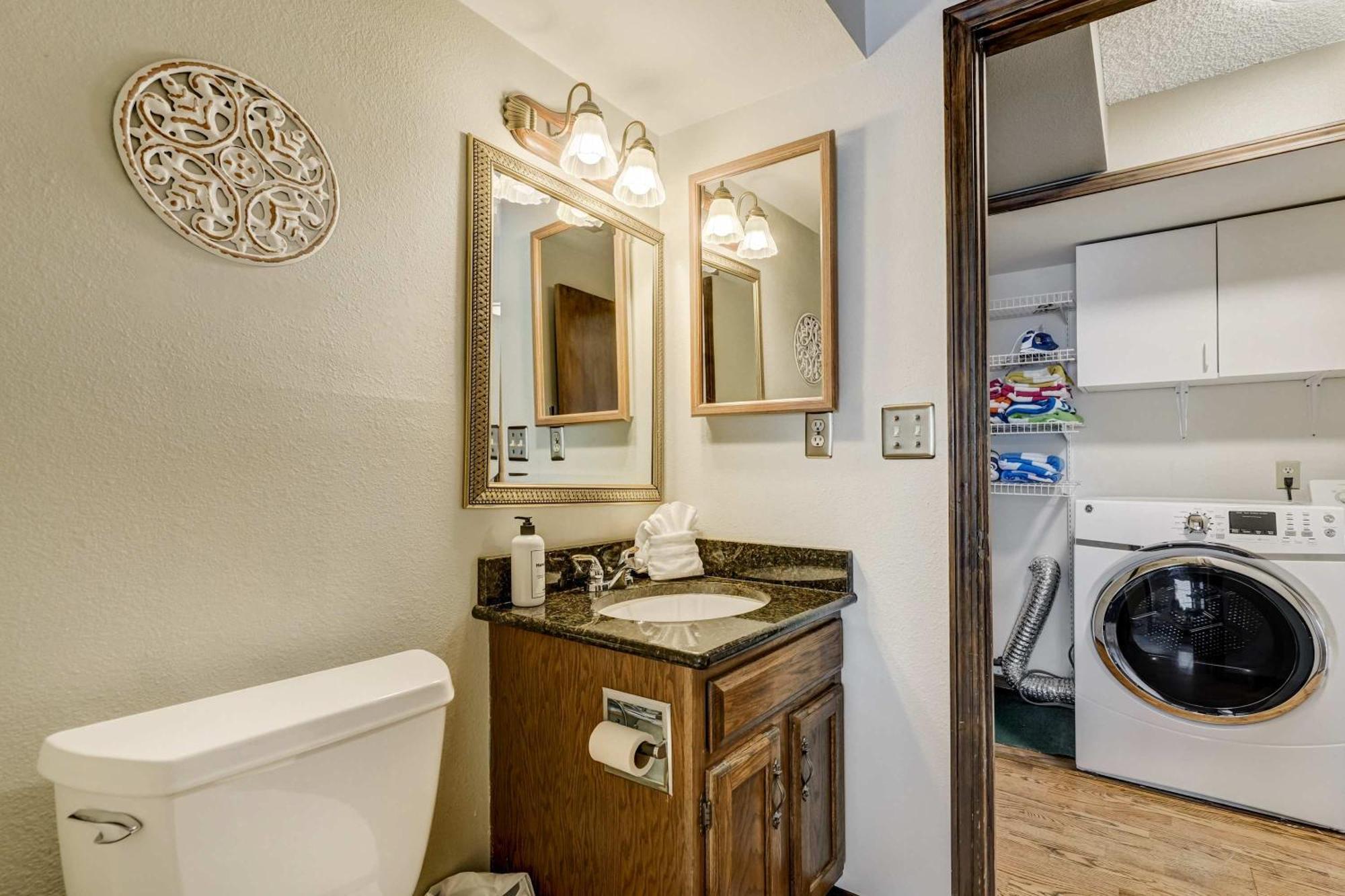 Foxwood Acres Family Hot Tub & Mountain Views Colorado Springs