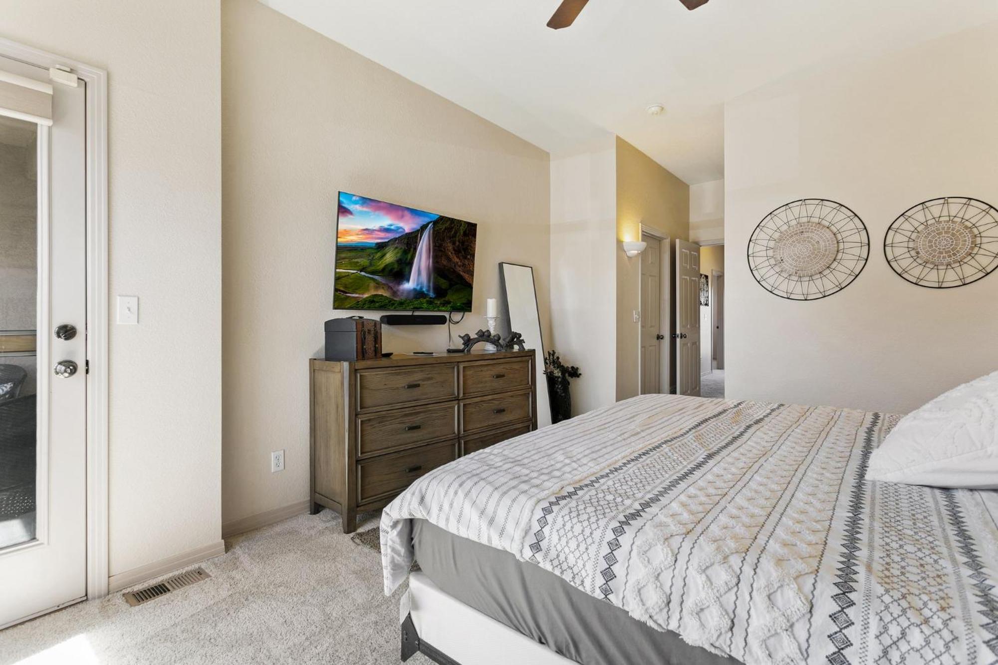 Executive Townhouse To * Colorado Springs
