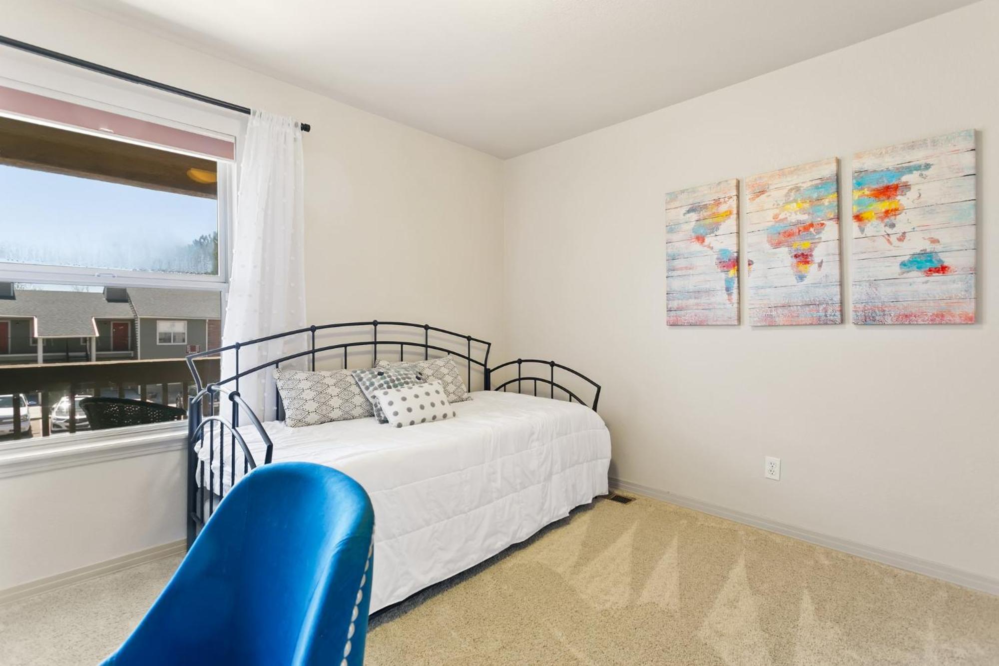 Executive Townhouse To Colorado Springs