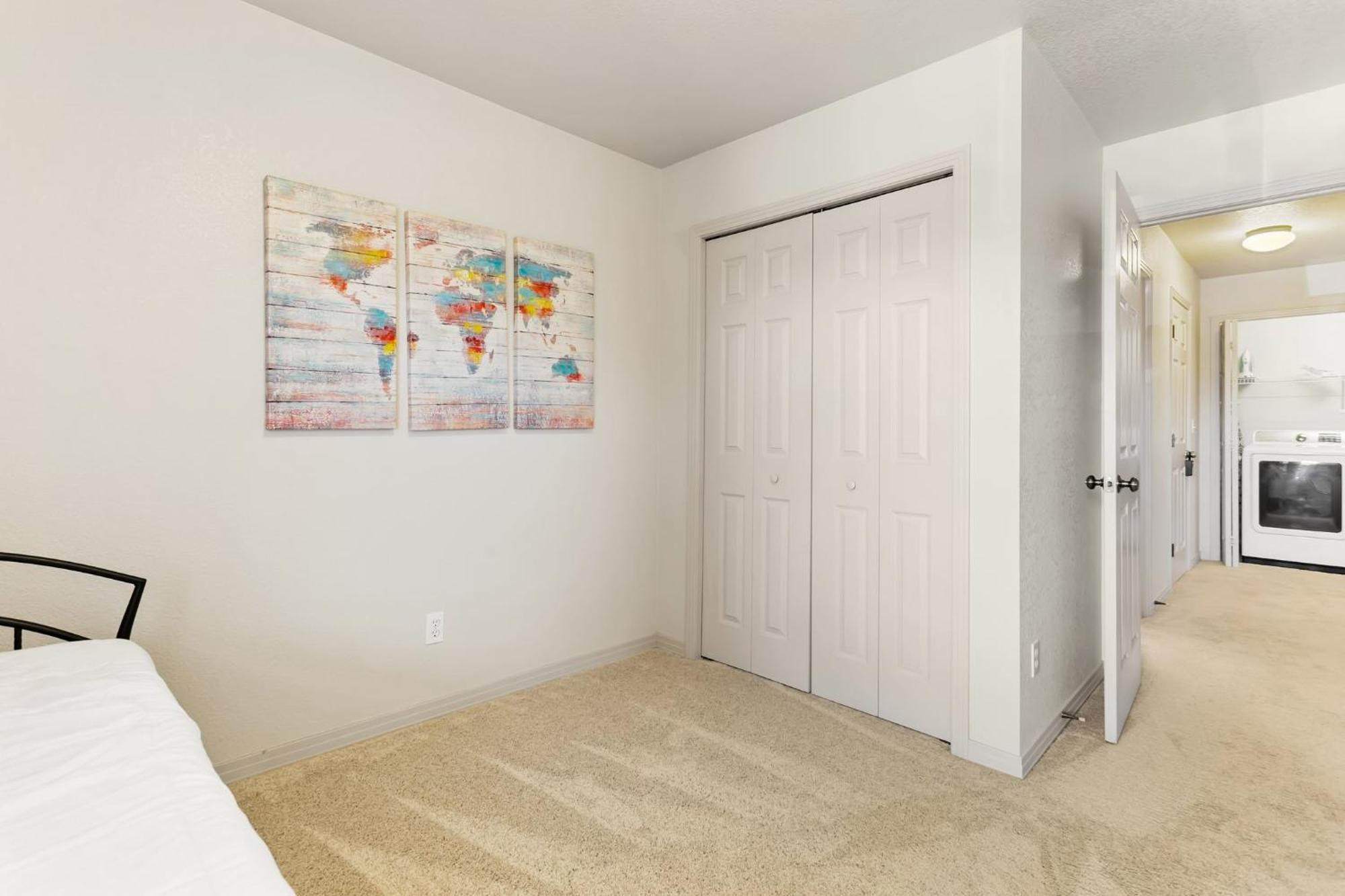Executive Townhouse To