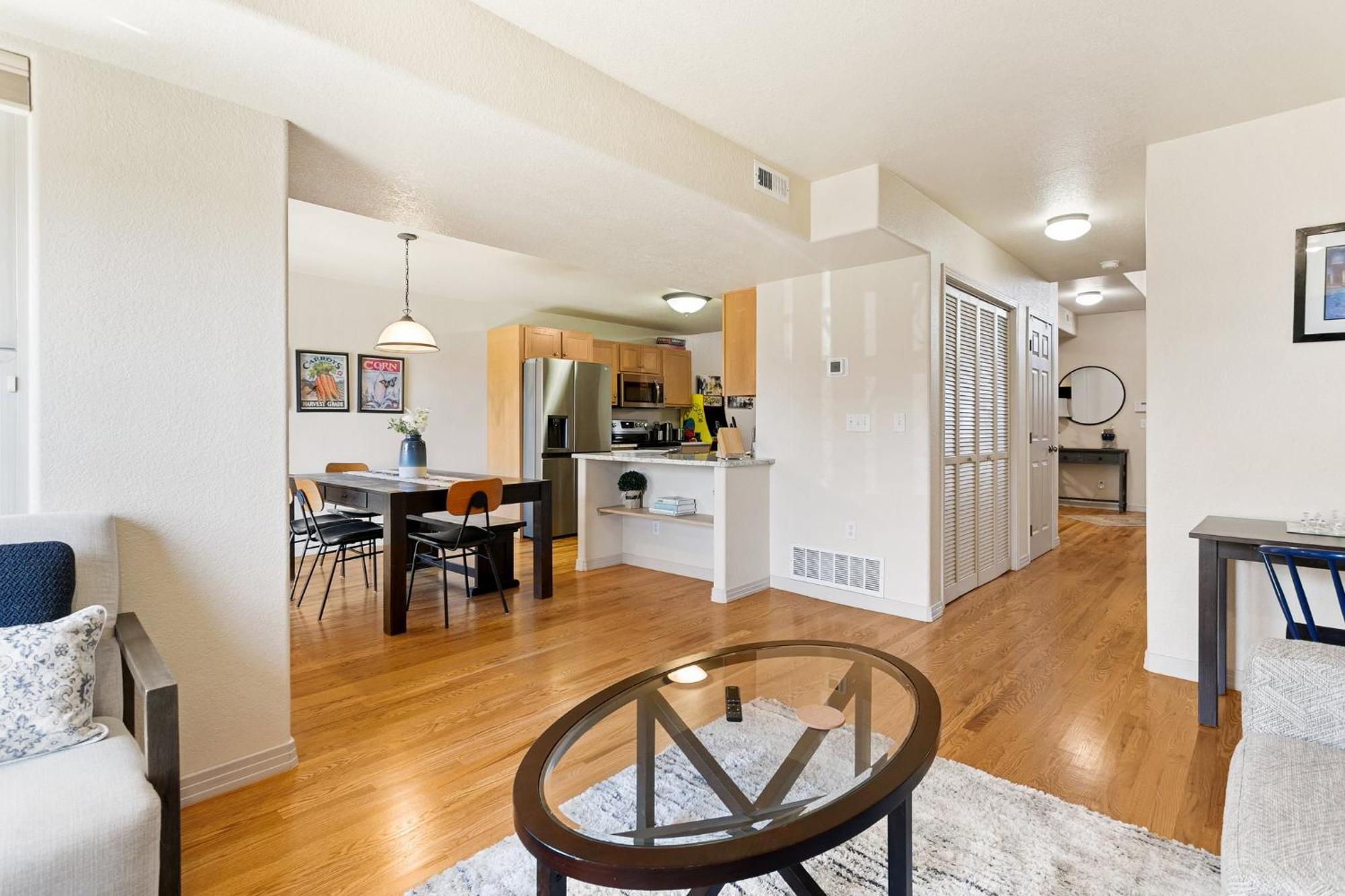 Executive Townhouse To * Colorado Springs