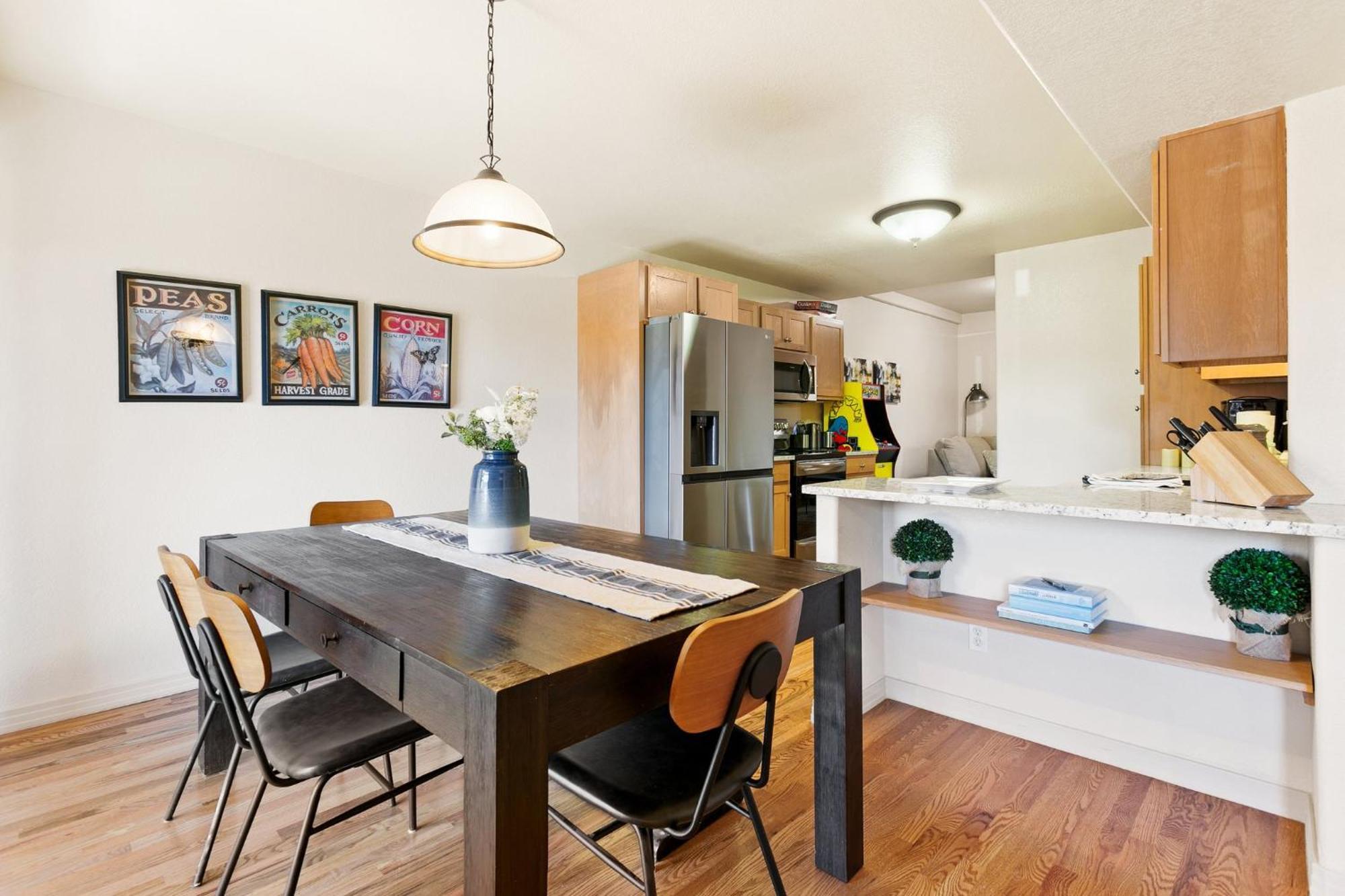 Executive Townhouse To Holiday home Colorado Springs