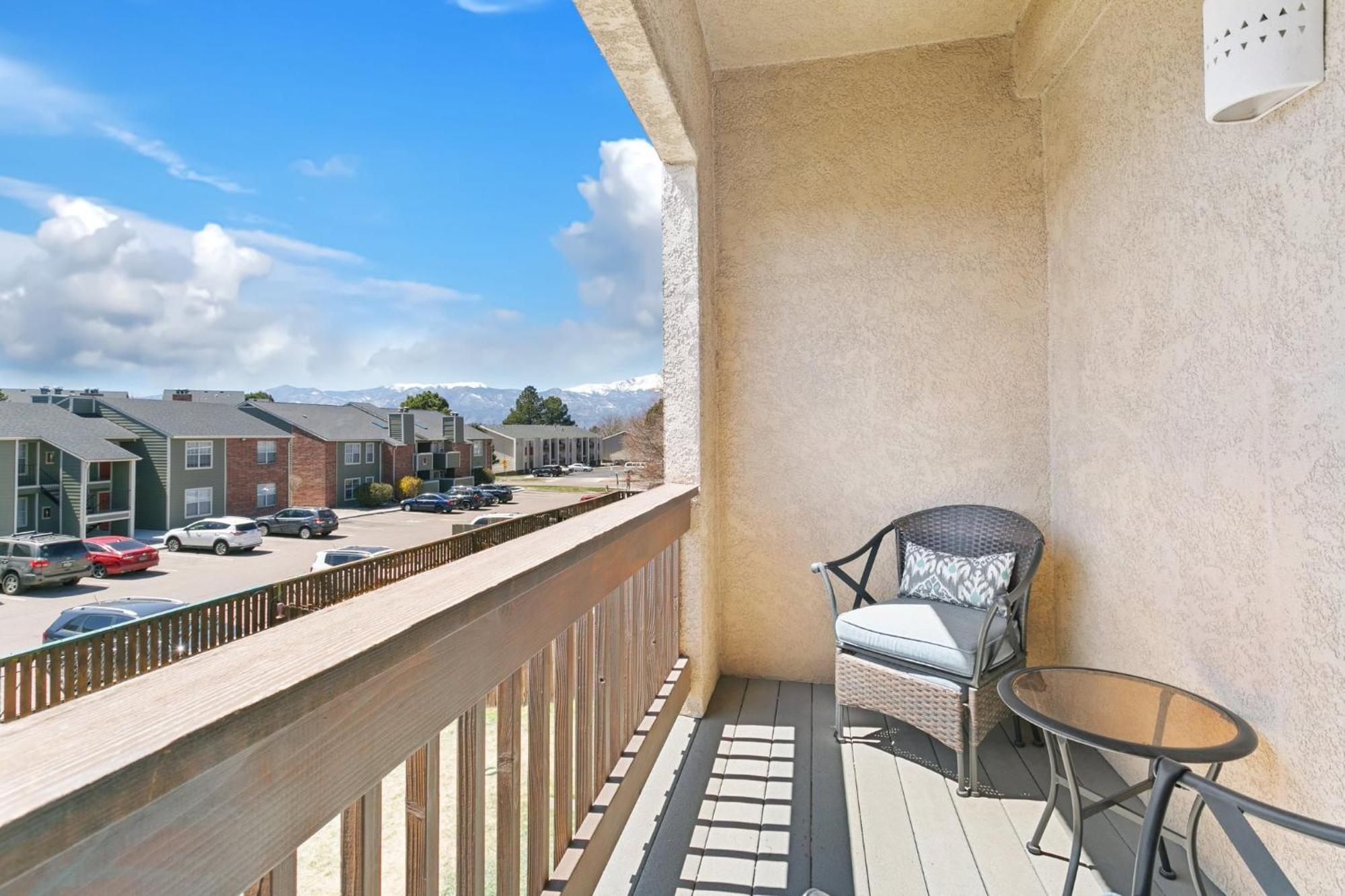 Executive Townhouse To * Colorado Springs