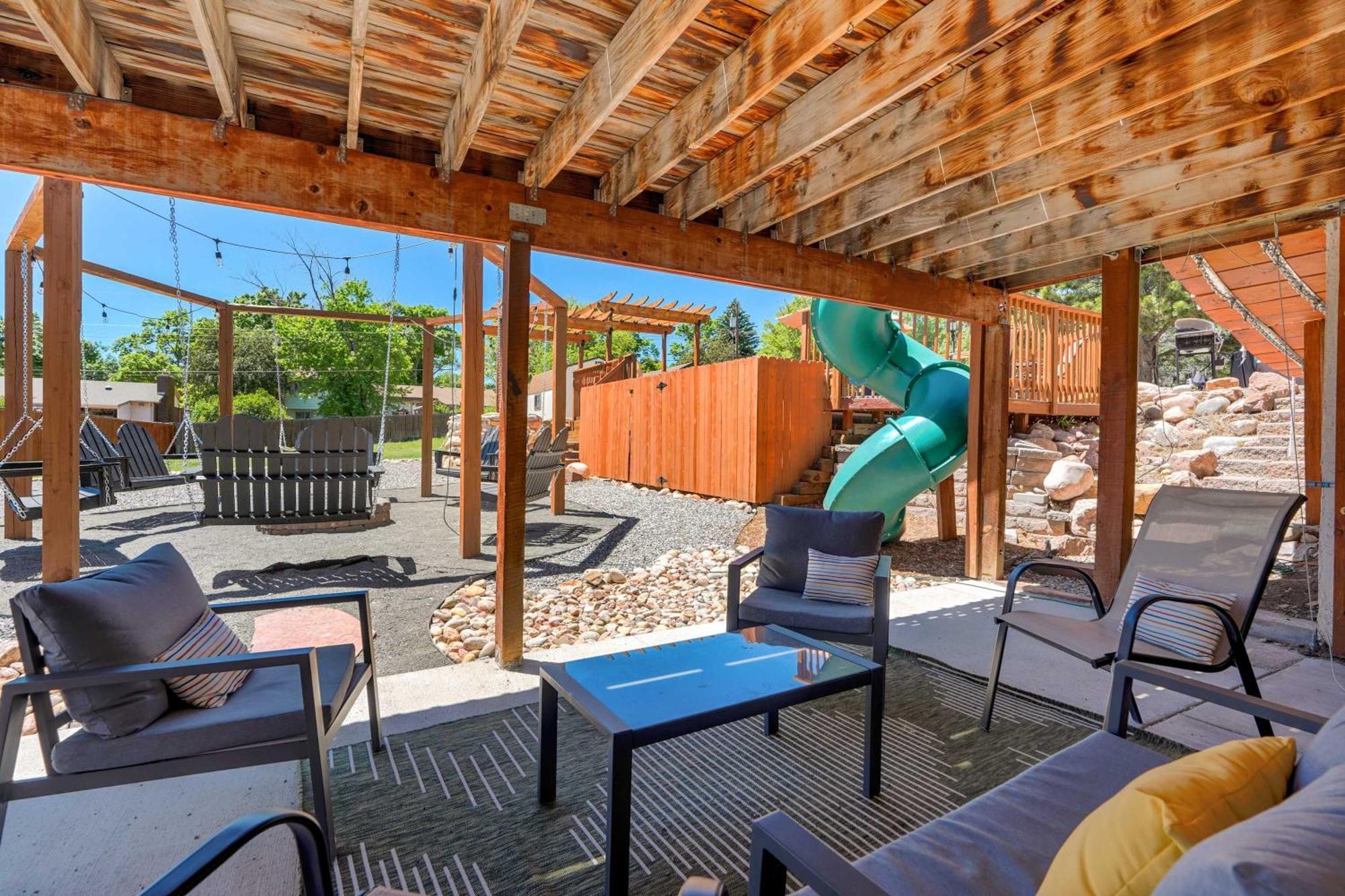 Holiday home Evergreen Luxe - Hot Tub Gaming Haven Big Groups