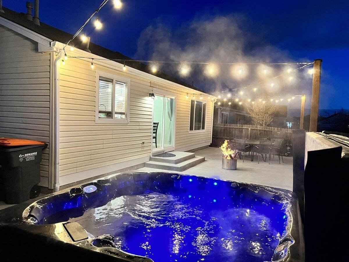 Holiday home Cozy With Office, Patio & Hot Tub *
