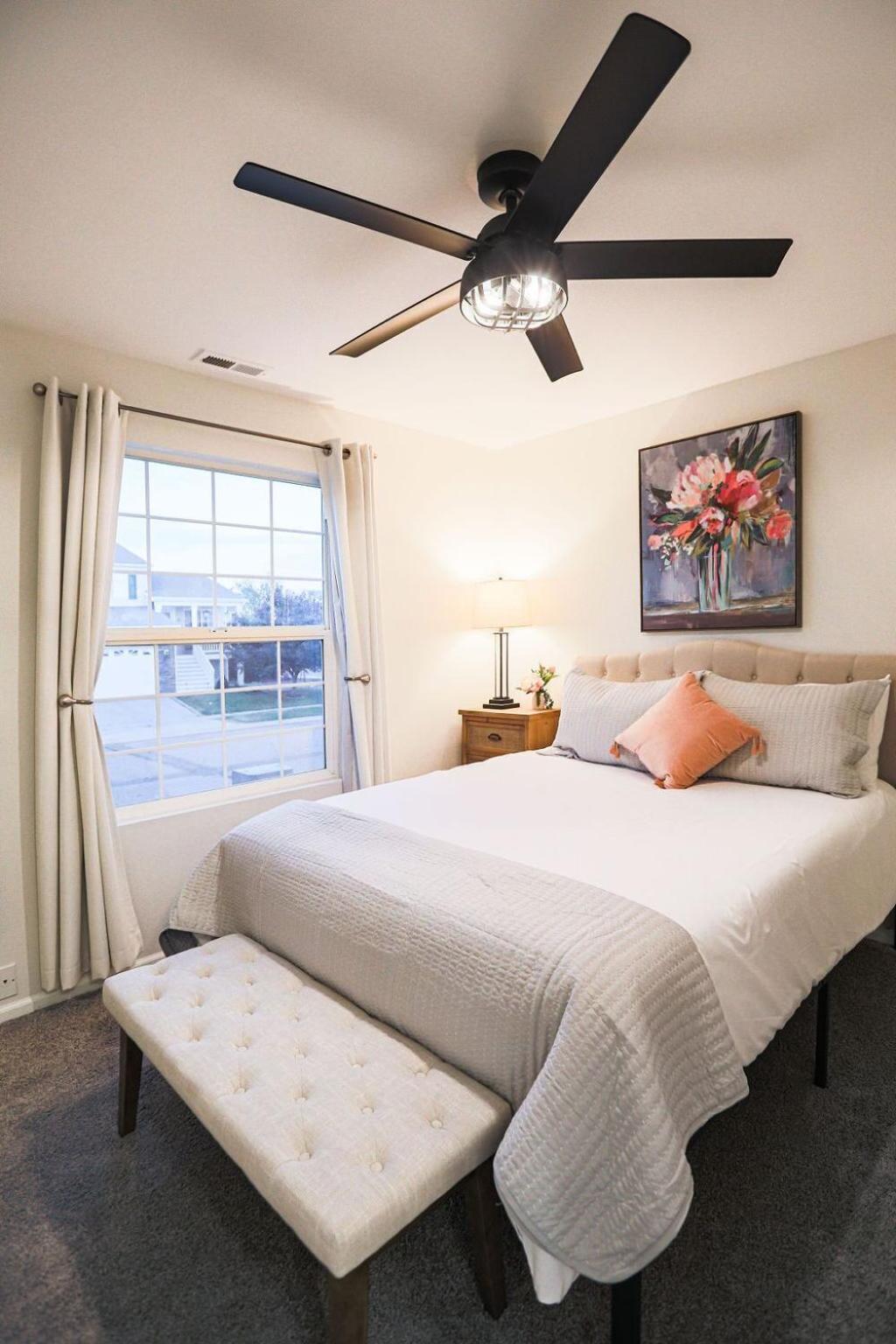 Cozy With Office, Patio & Hot Tub * Colorado Springs