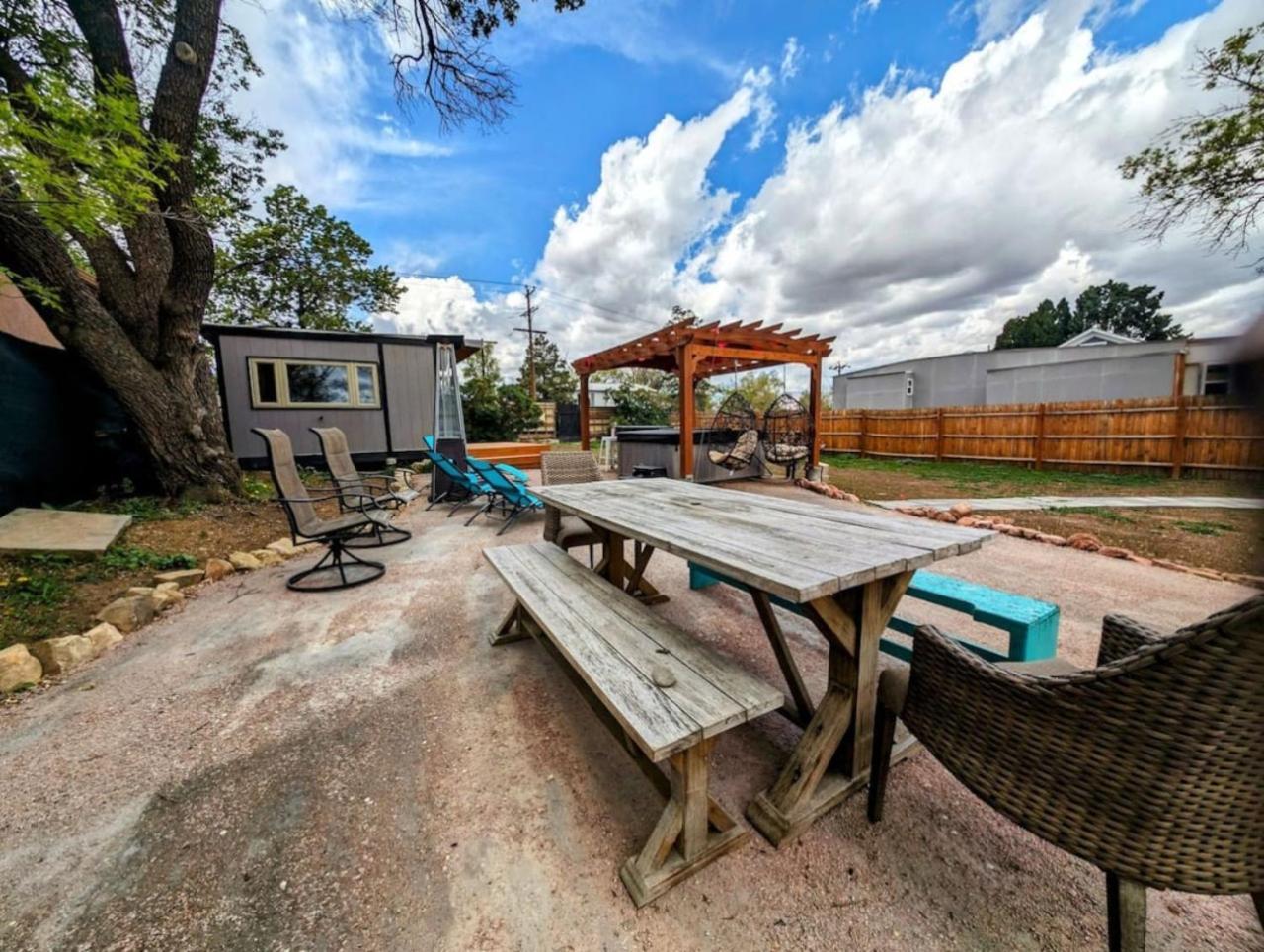 Holiday home 565B) Large 3 Bedroom With Hot Tub Colorado Springs