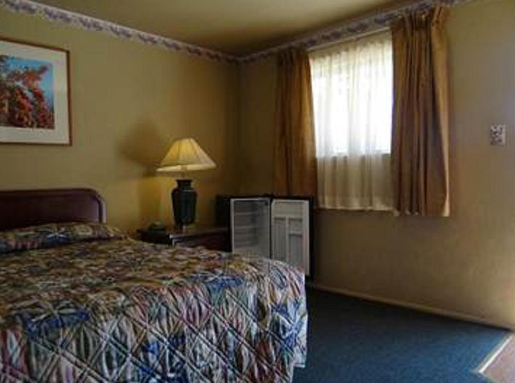 Motel Springs 2*