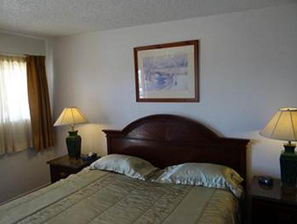 Springs Motel