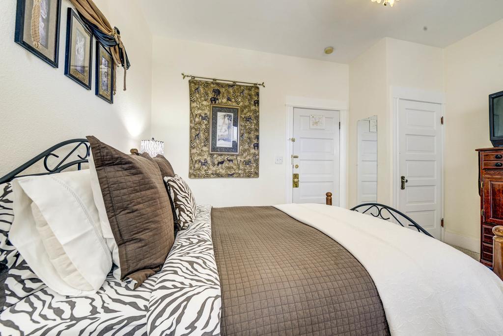 The St. Mary's Inn, Bed & Breakfast