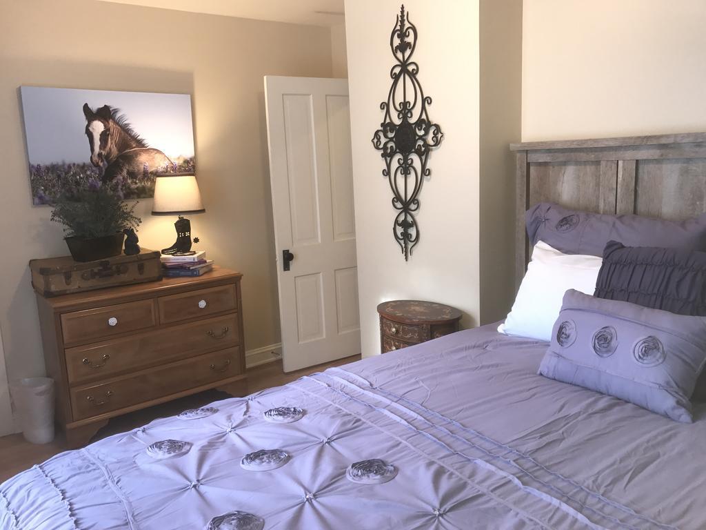 The Neva Inn, Holiday home *