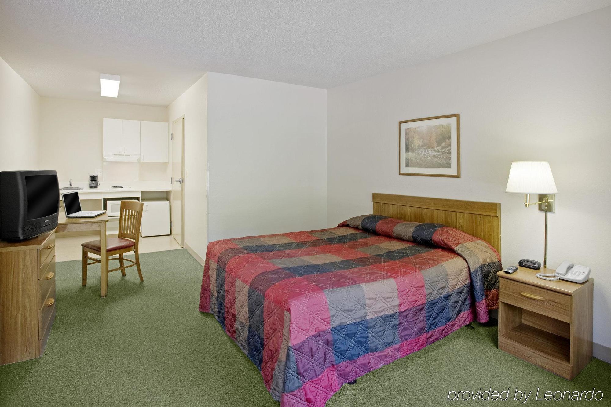 Hometowne By Red Roof - Airport 2* Colorado Springs