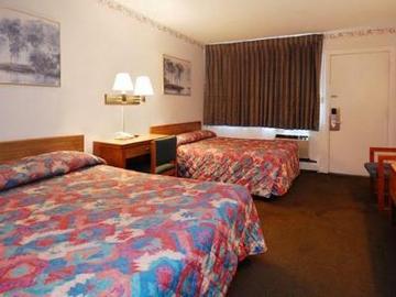 Lodge Econo Downtown