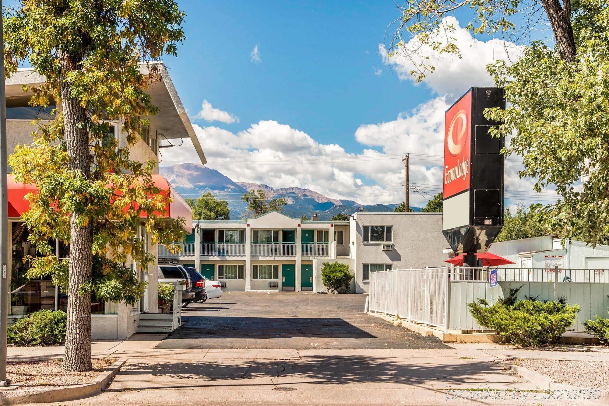 Lodge Econo Downtown *