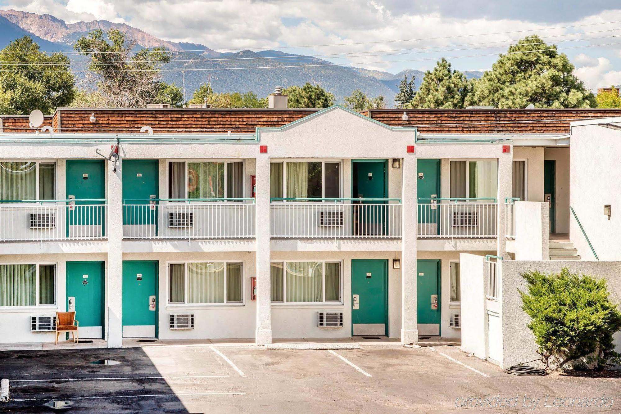 Lodge Econo Downtown