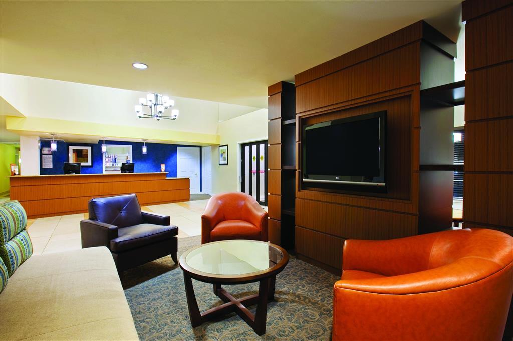 Hyatt House - Village Hotel 3*