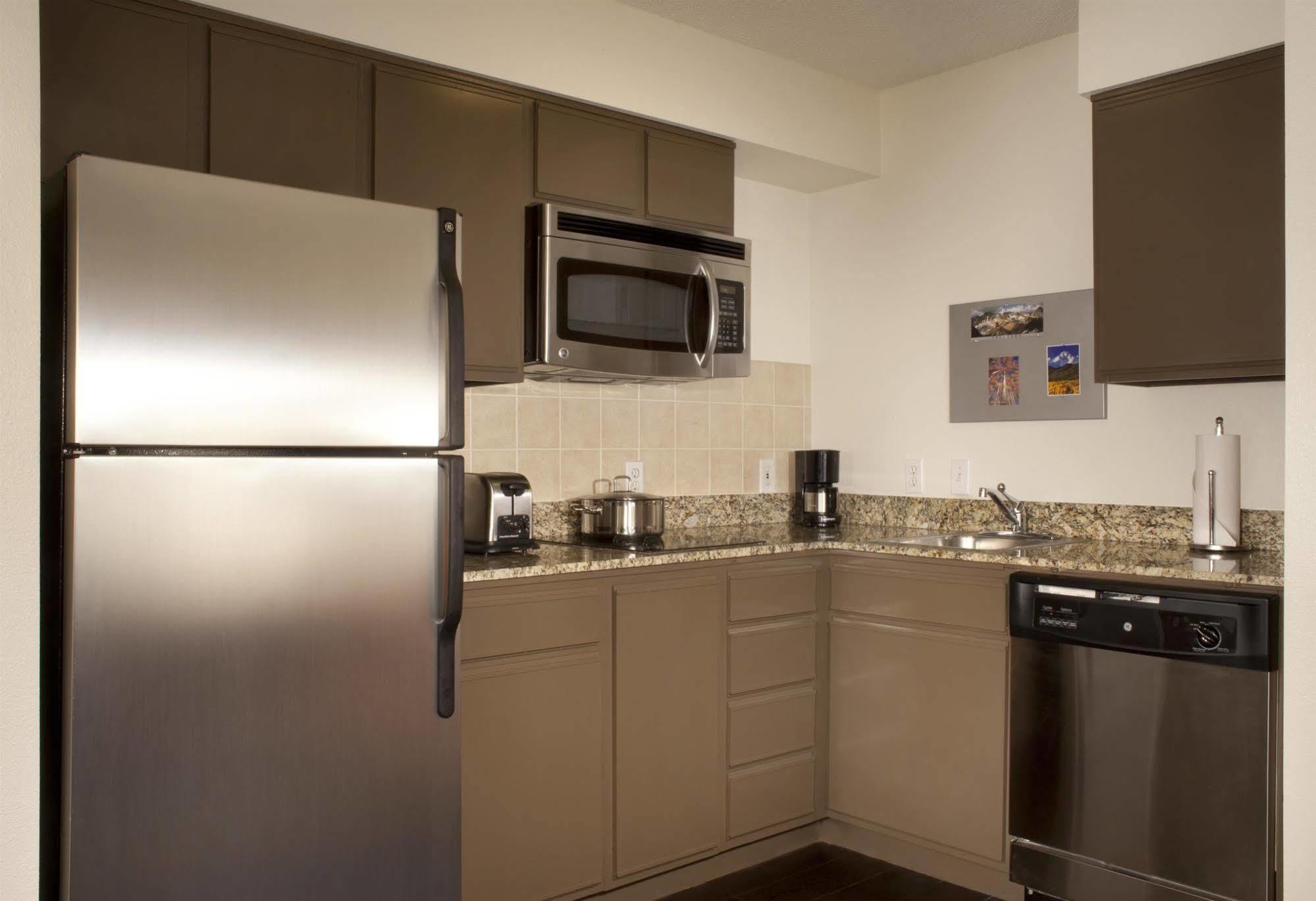 Hyatt House - Village Hotel 3*
