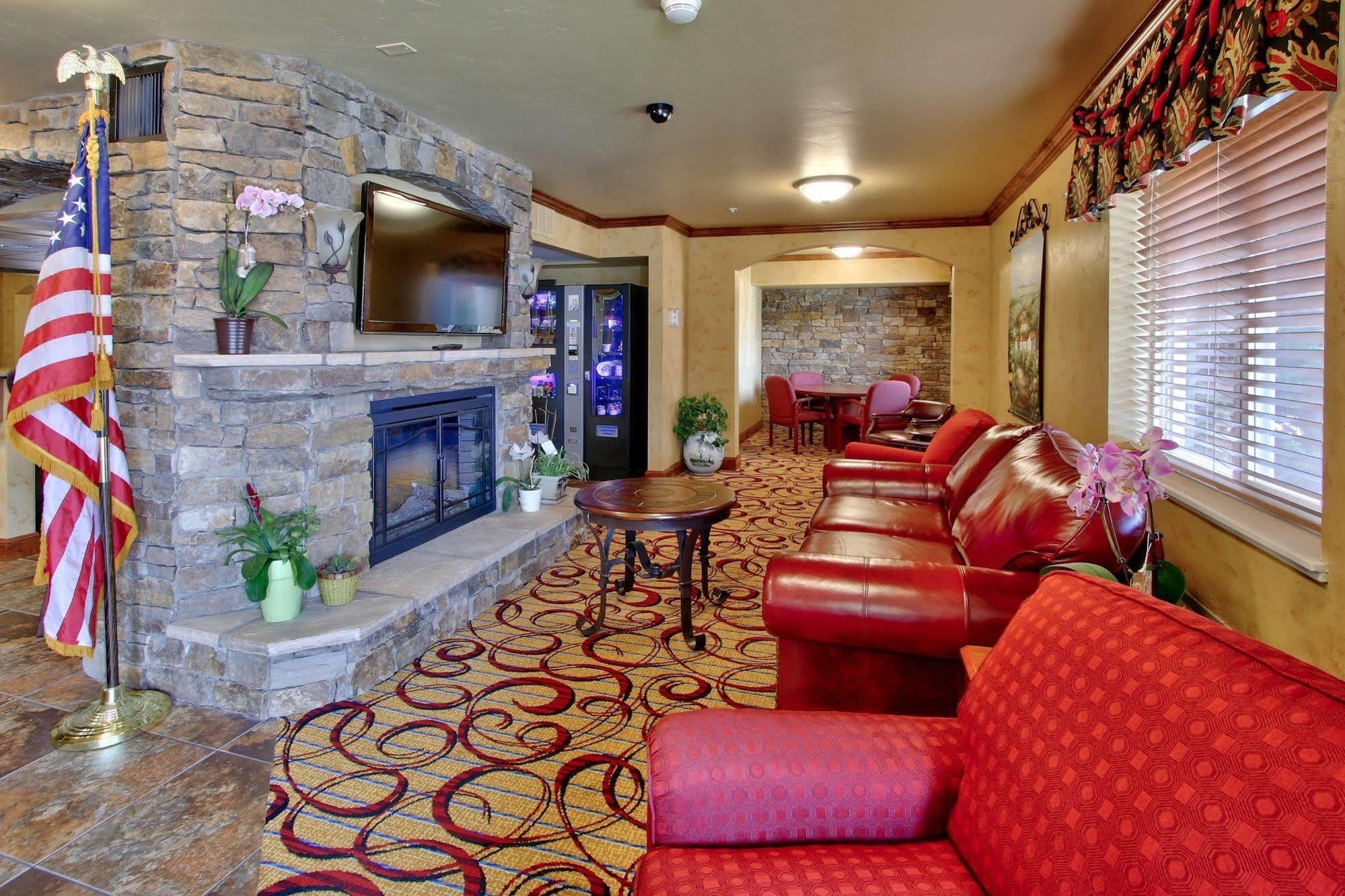 Mcm Elegante (adults Only) Colorado Springs