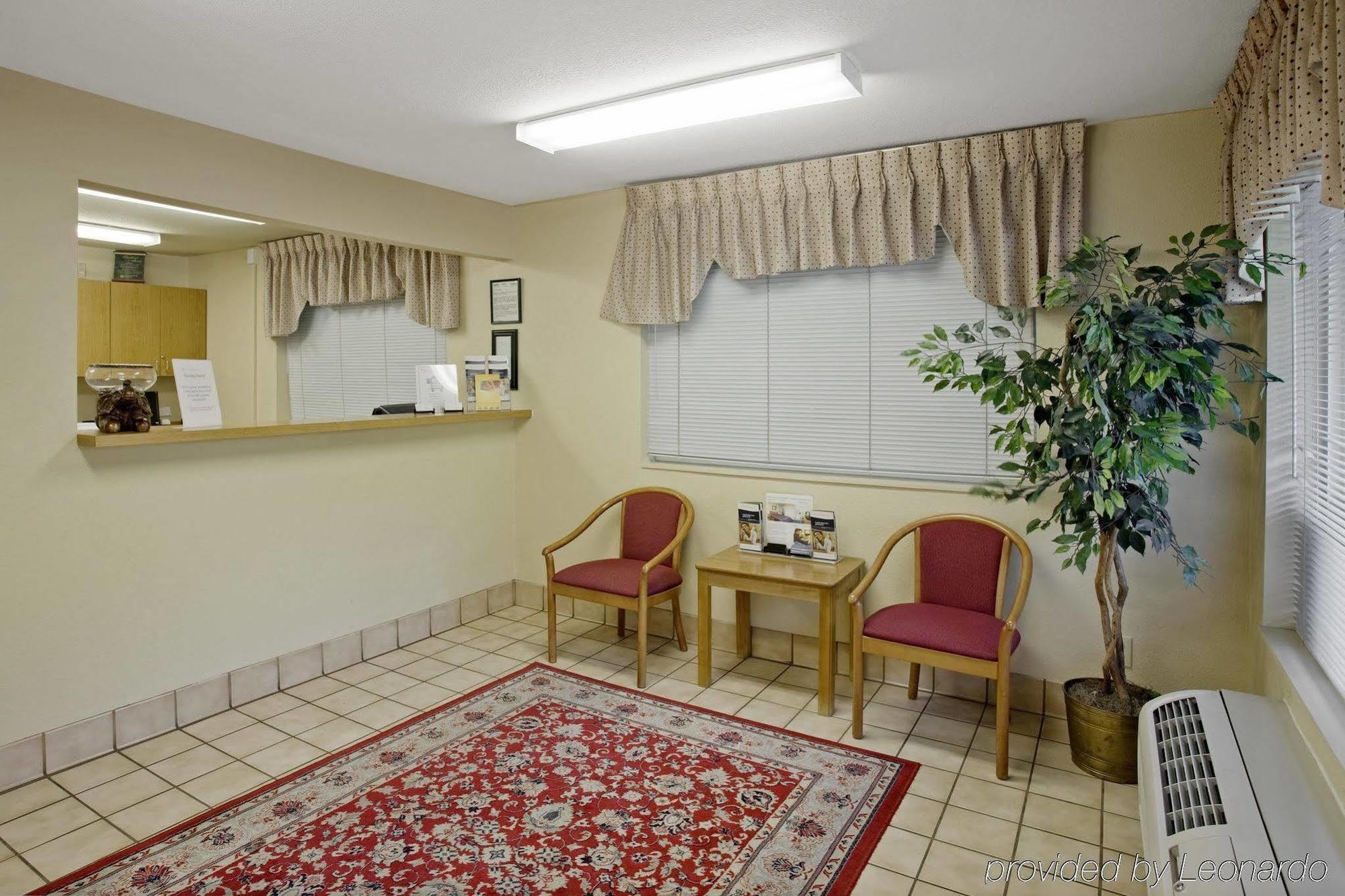 Motel Hometowne By Red Roof - Airport Colorado Springs
