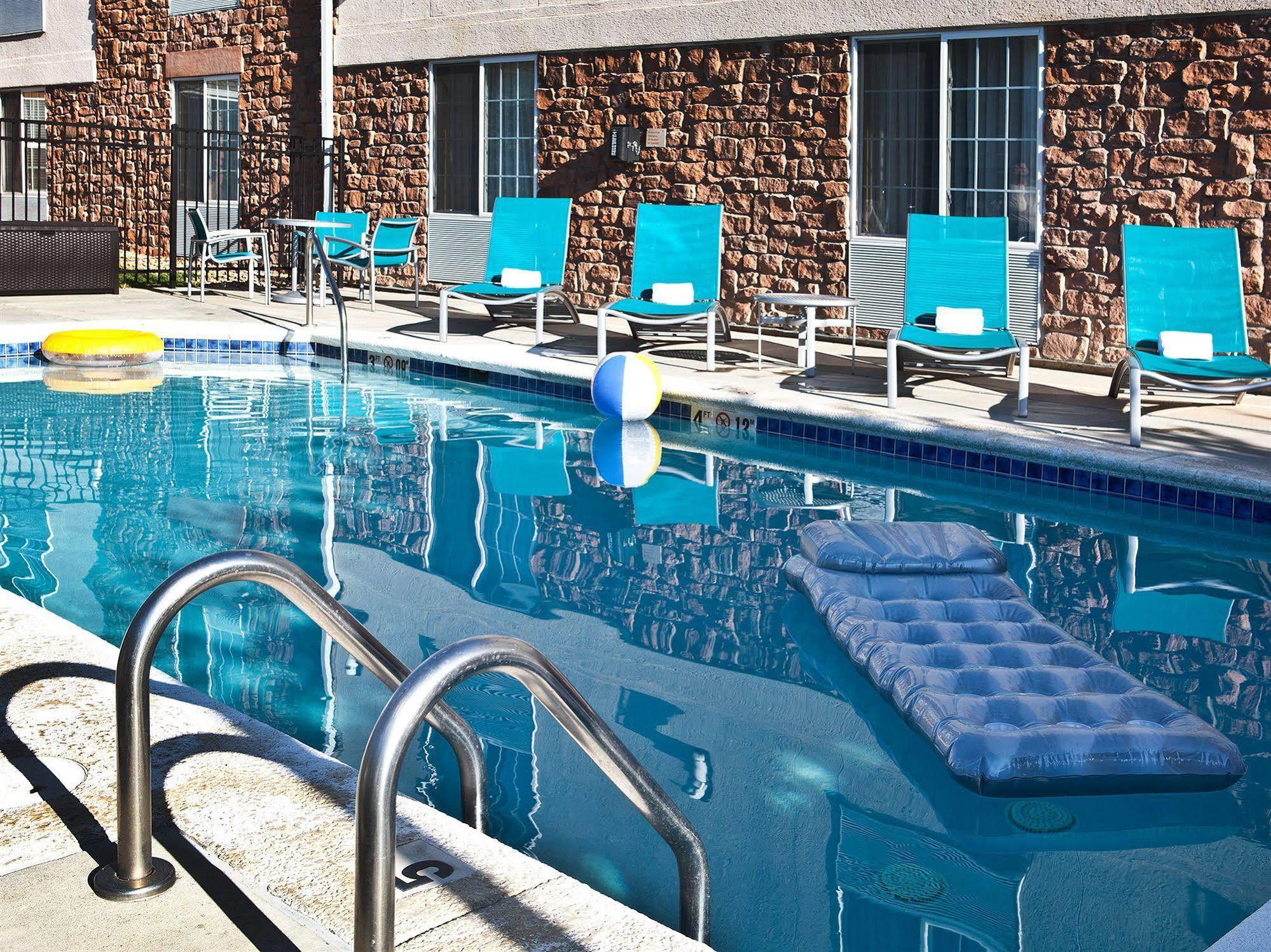 Hotel Towneplace 3*