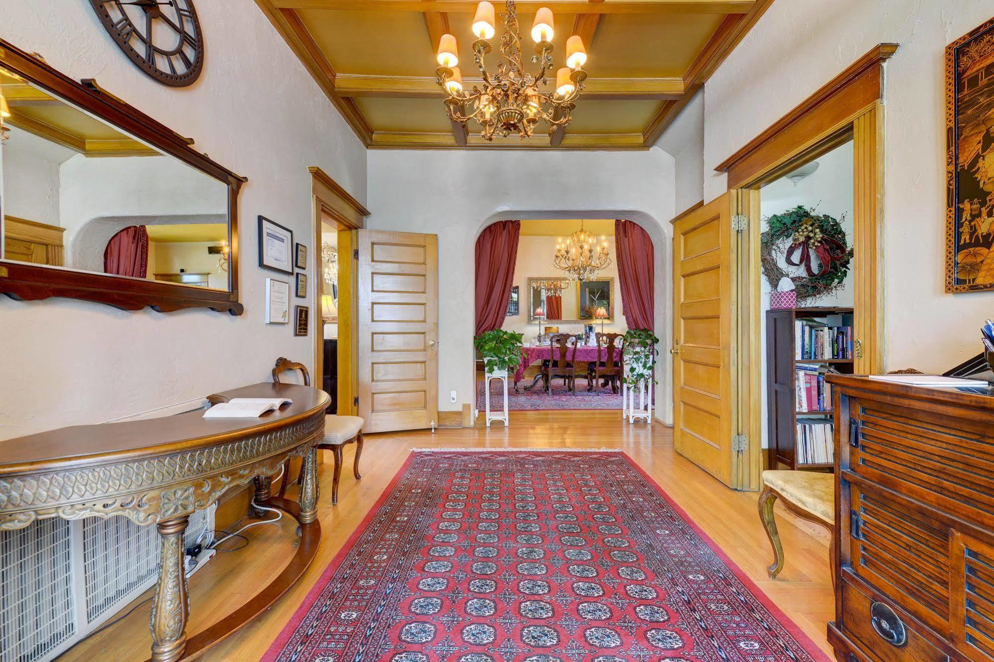 Bed & Breakfast The St. Mary's Inn, 3*