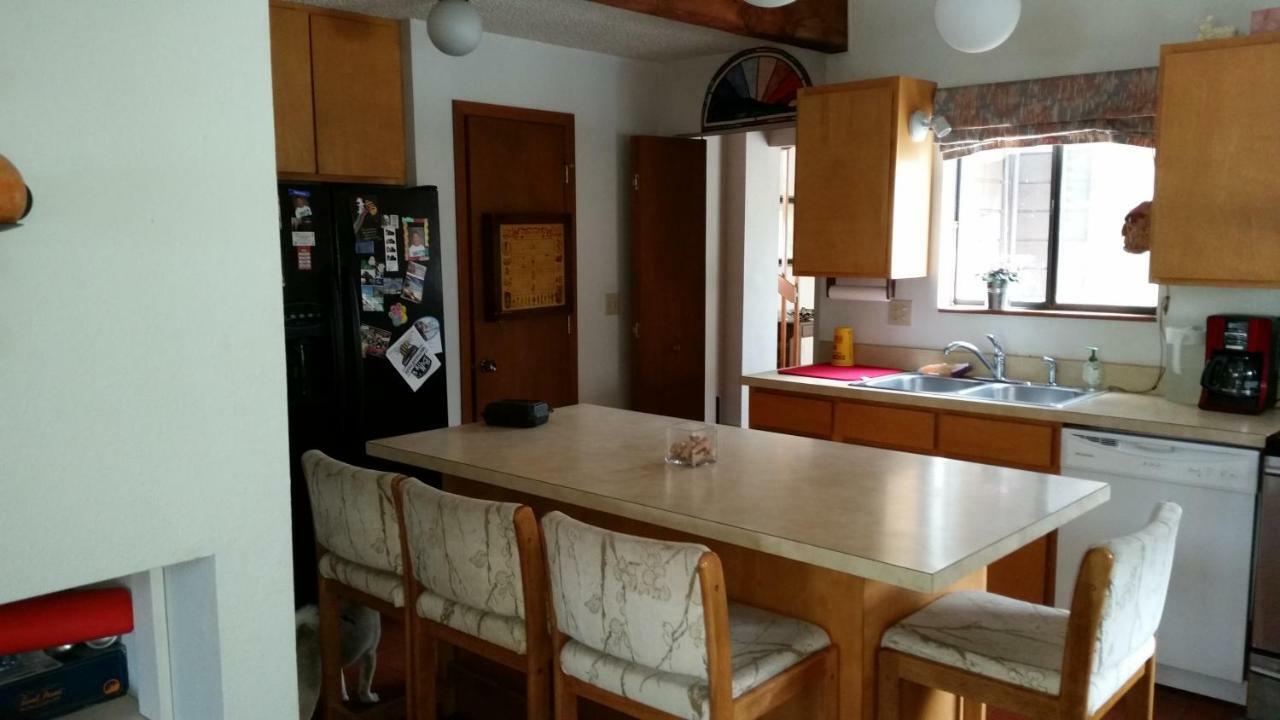 Lofty Living & Brkfst Bed & Breakfast 2*