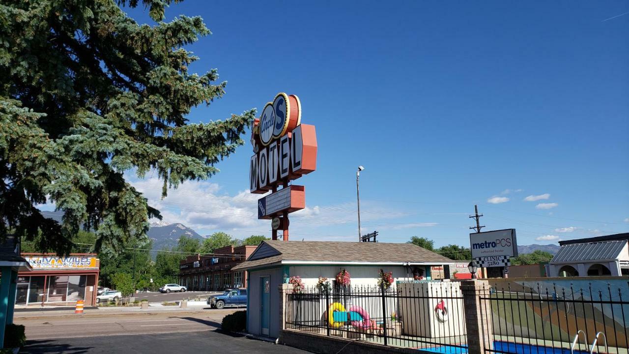 Circle S Motel