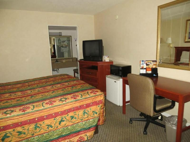 Knights Hotel 2*