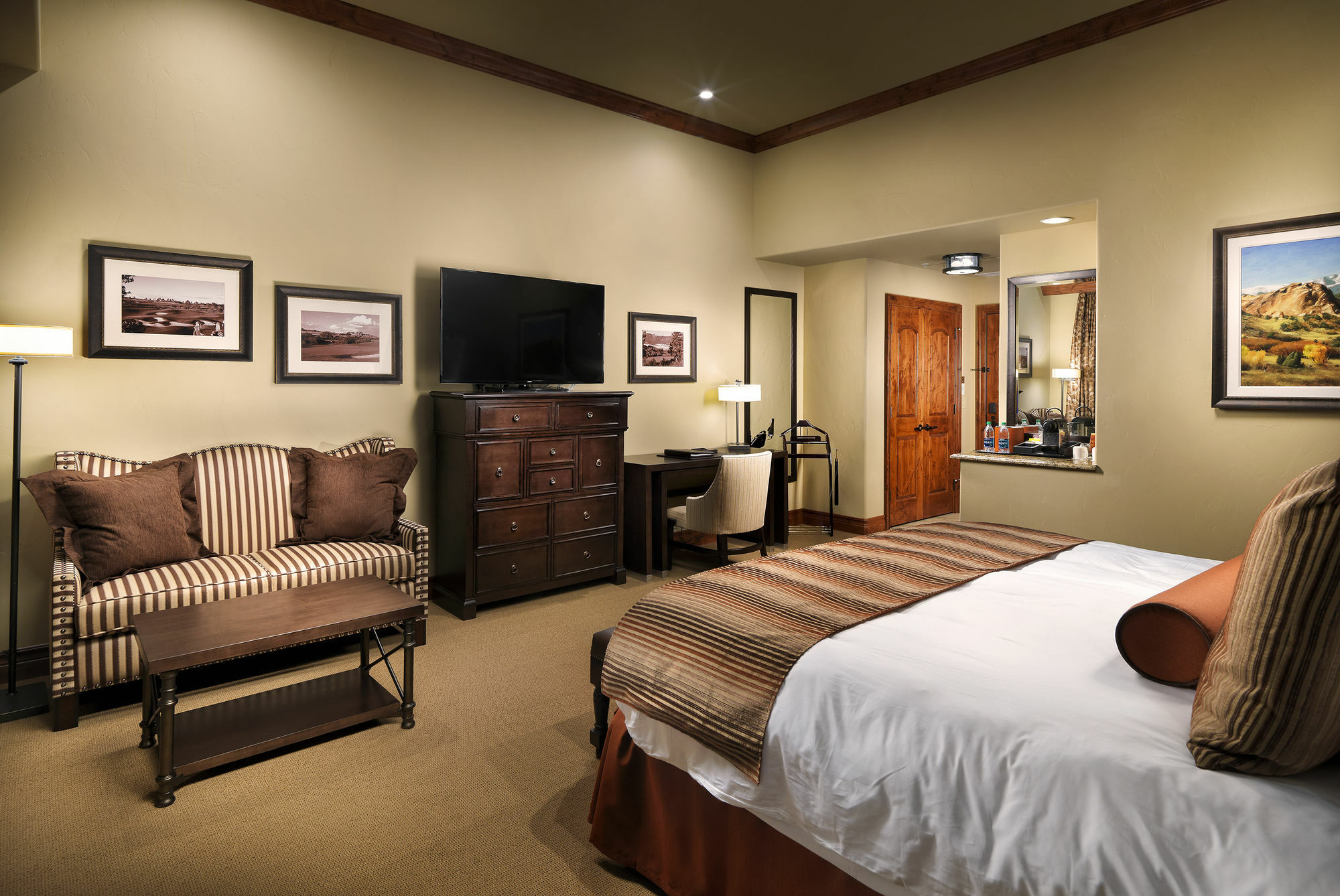 Lodge Flying Horse & Club Colorado Springs