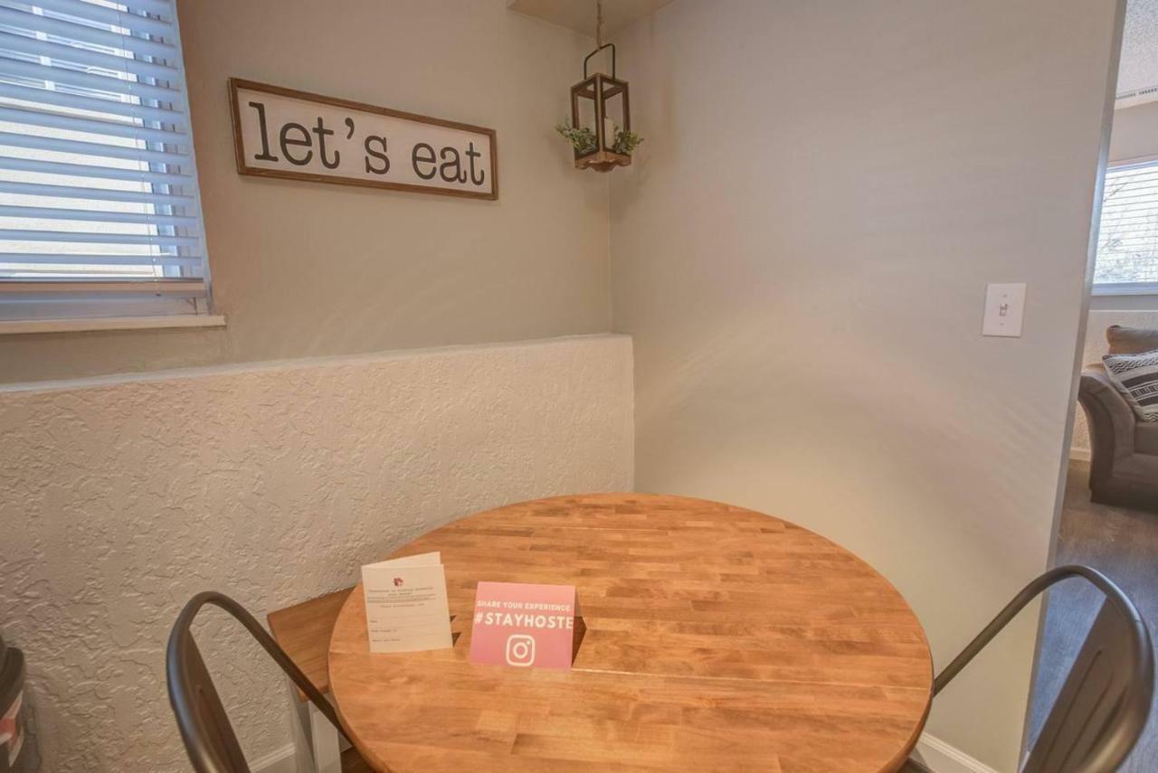 Holiday home Romantic Getaway Base Of Mountains Parks & Trails