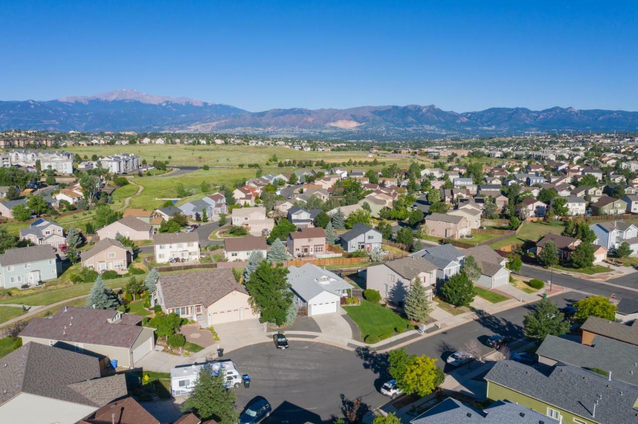 Cozy 4br House With Peak Views In