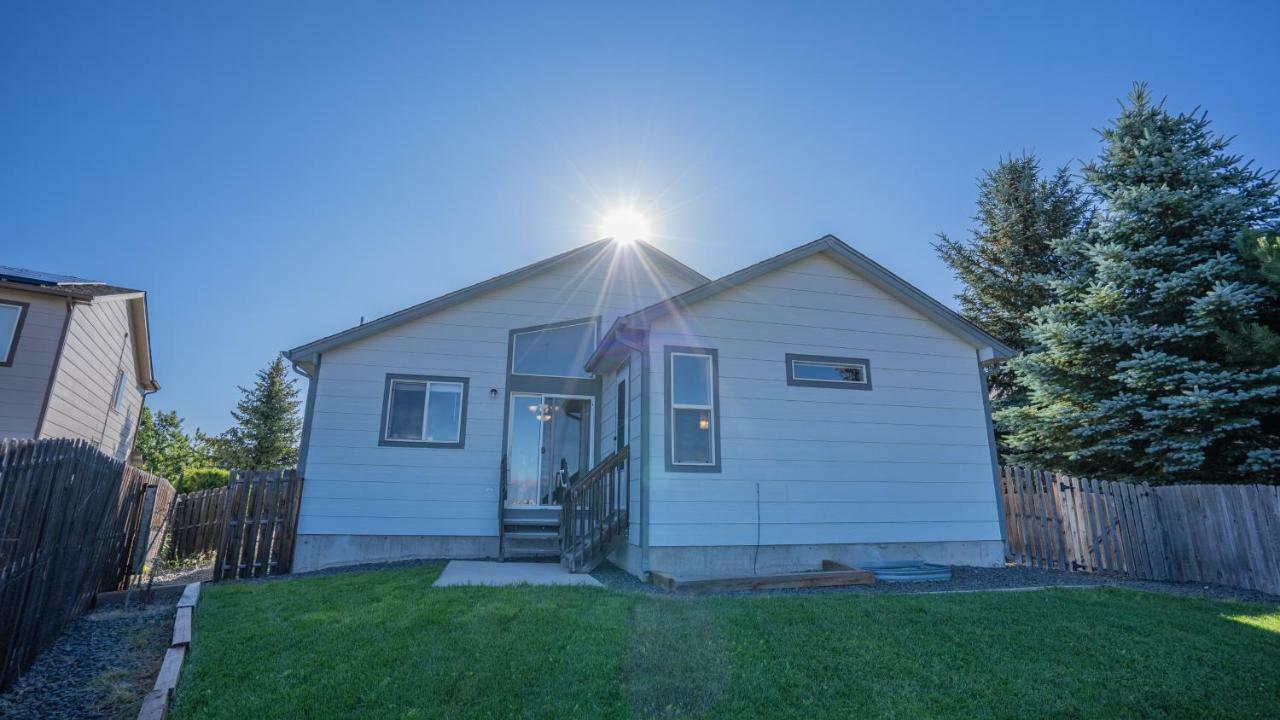 Cozy 4br House With Peak Views In * Colorado Springs