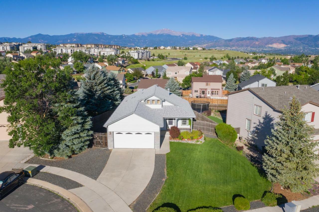 Cozy 4br House With Peak Views In