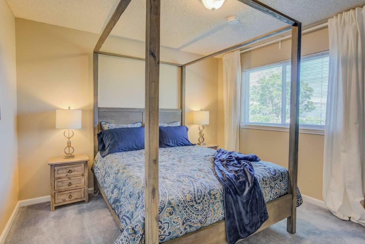 6br With Pool & Water Slide, Hot Tub, Peak View * Colorado Springs